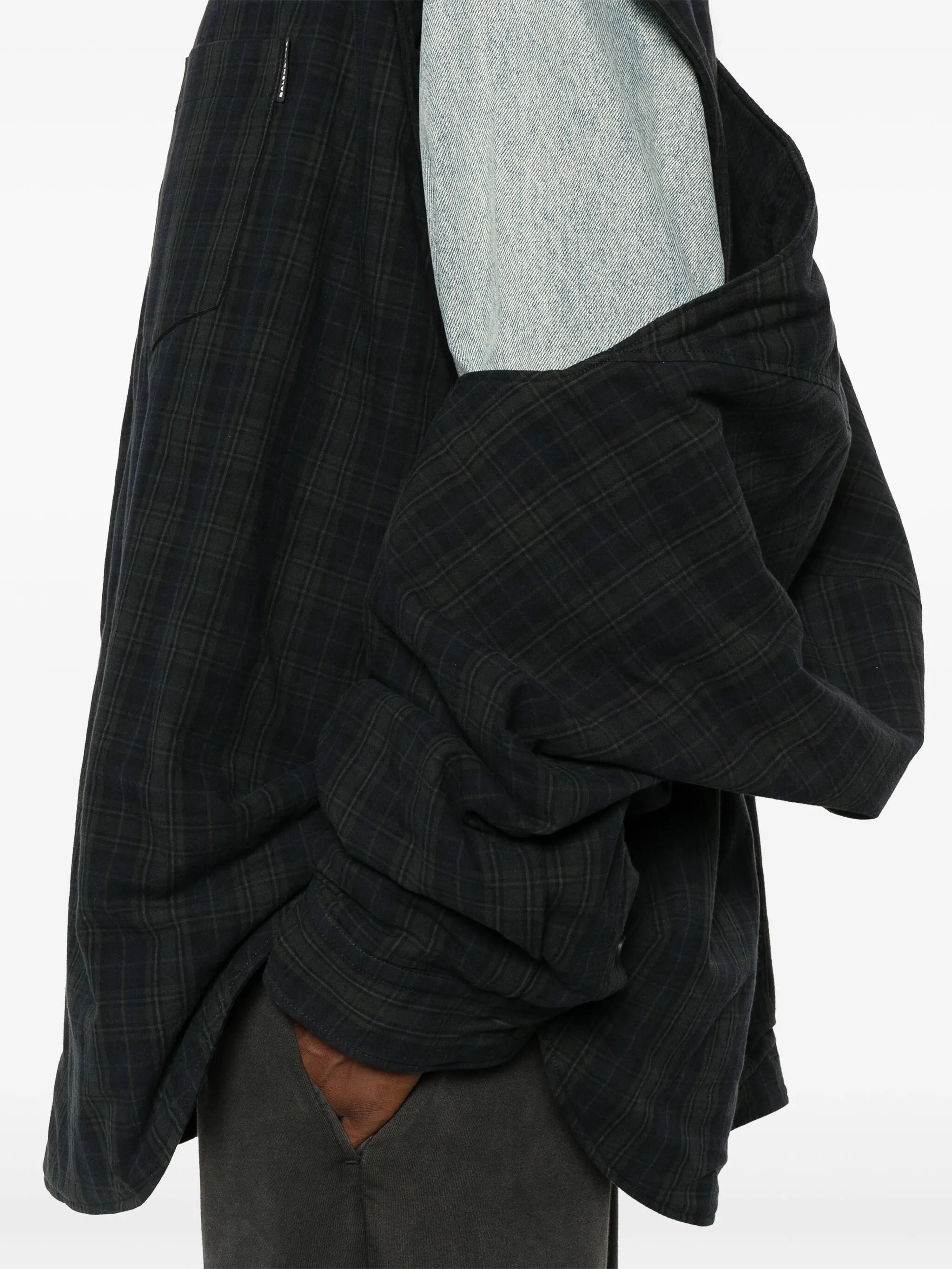 Shirt with removable sleeves