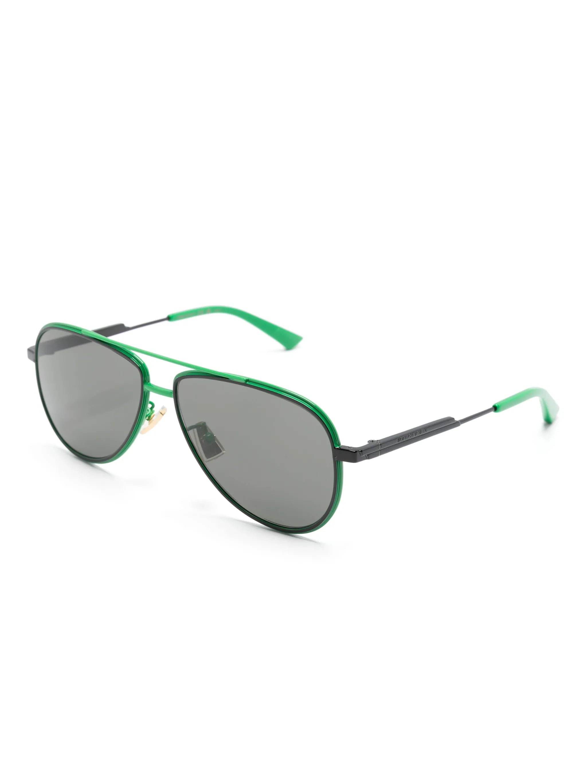 pilot-frame sunglasses