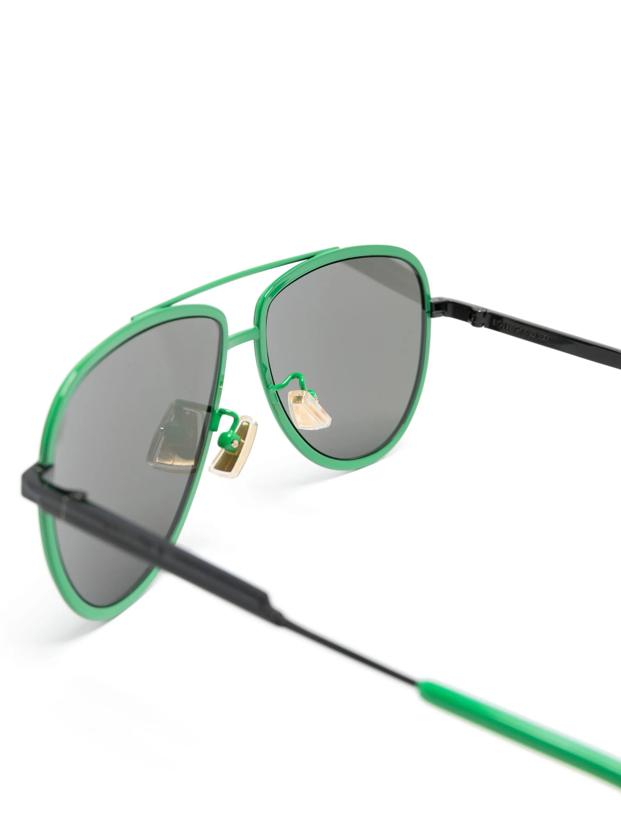 pilot-frame sunglasses