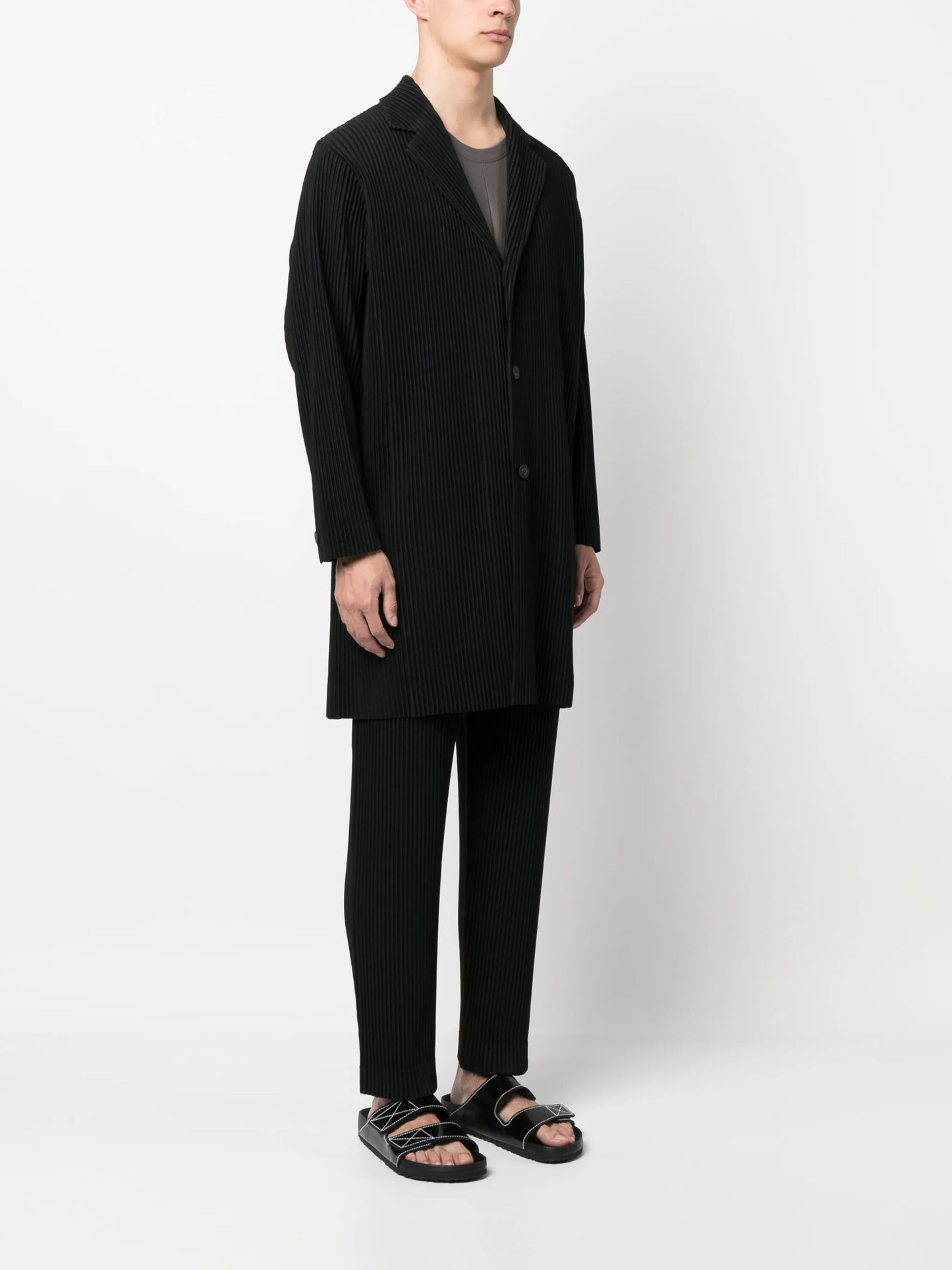 plissé single-breasted coat