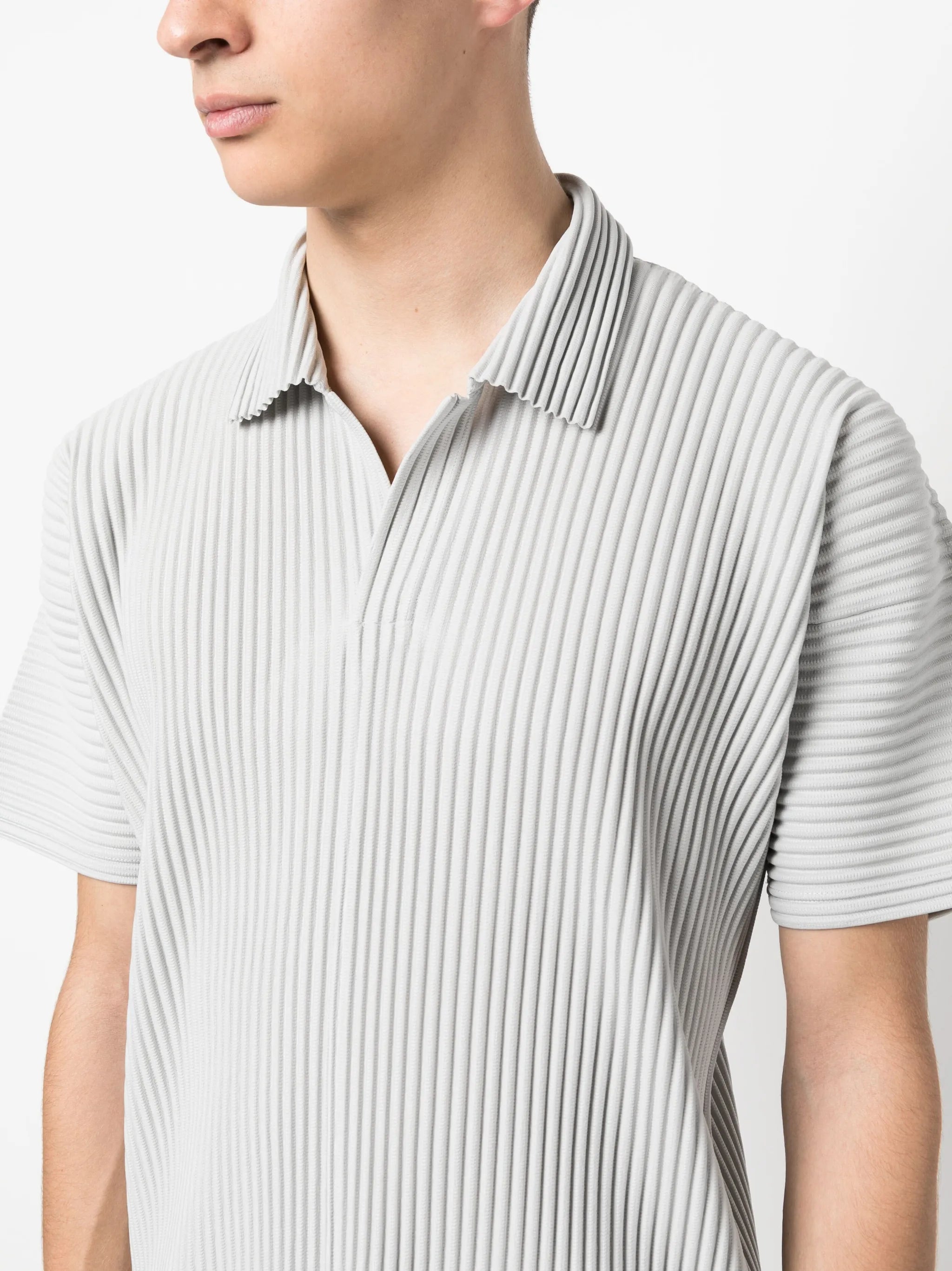short-sleeve ribbed T-shirt
