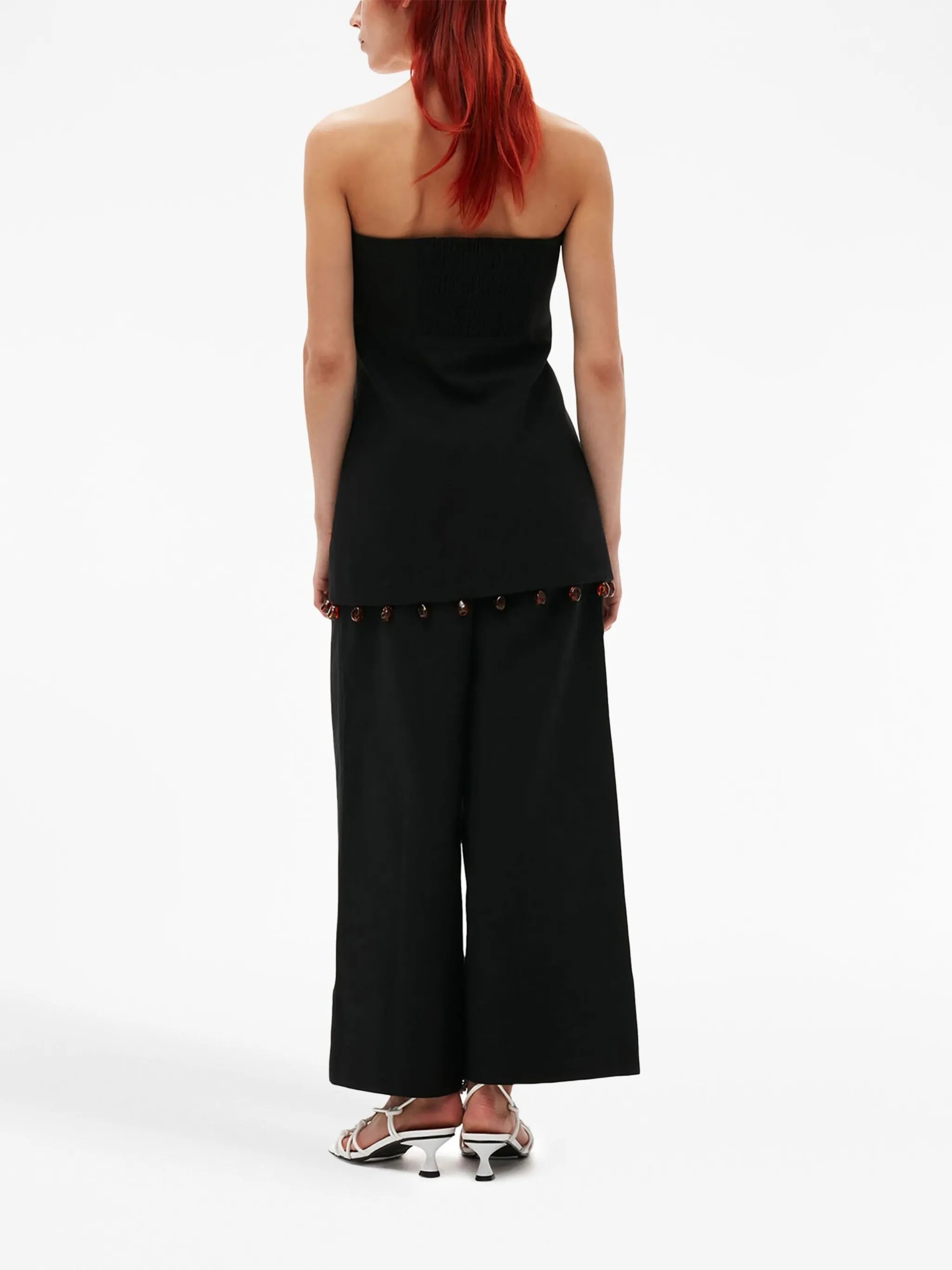 straight-leg trousers