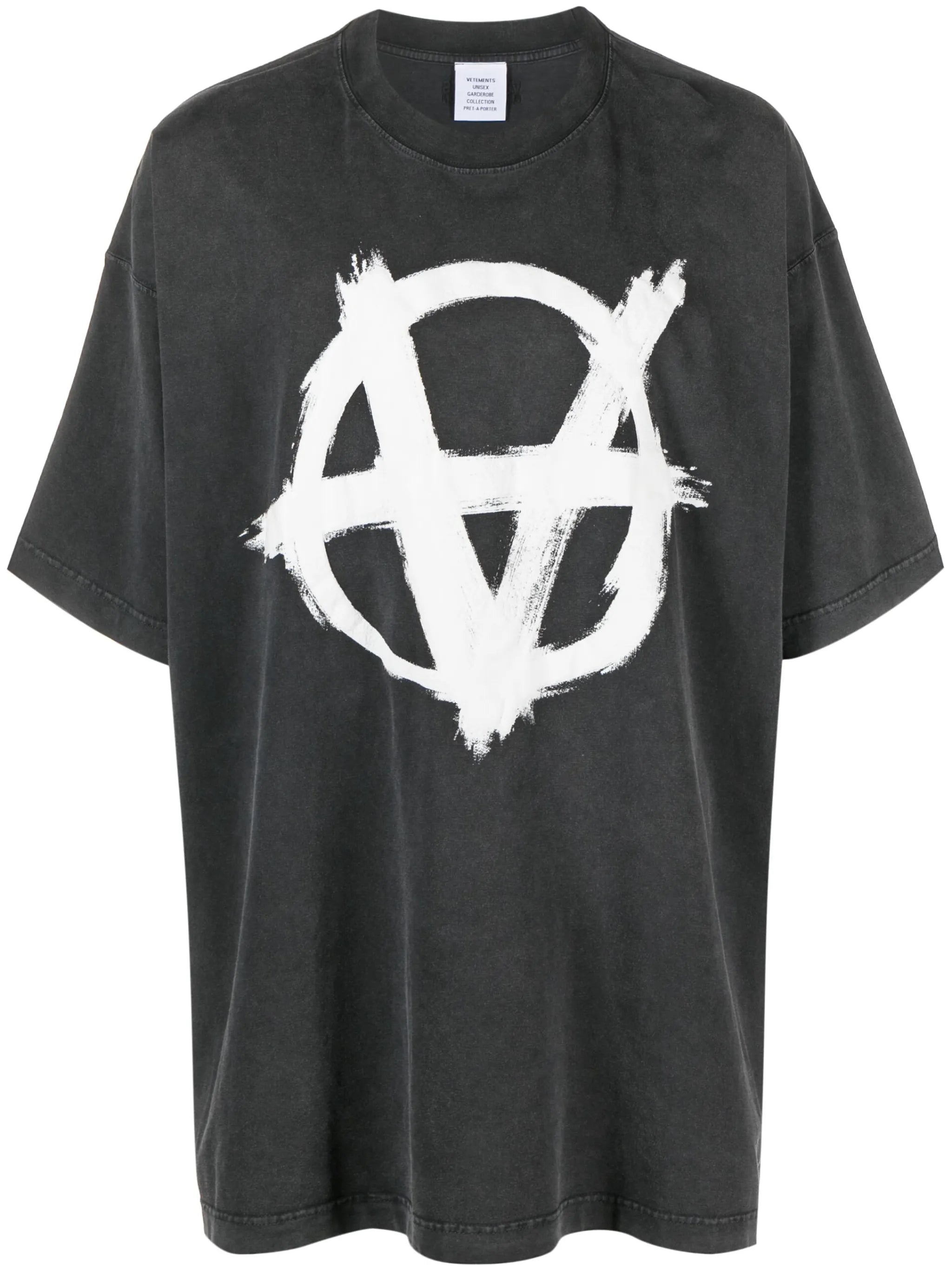reverse anarchy-print T-shirt
