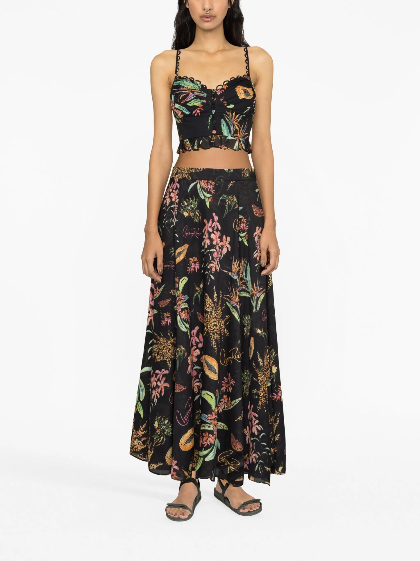 sweetheart-neck cropped top