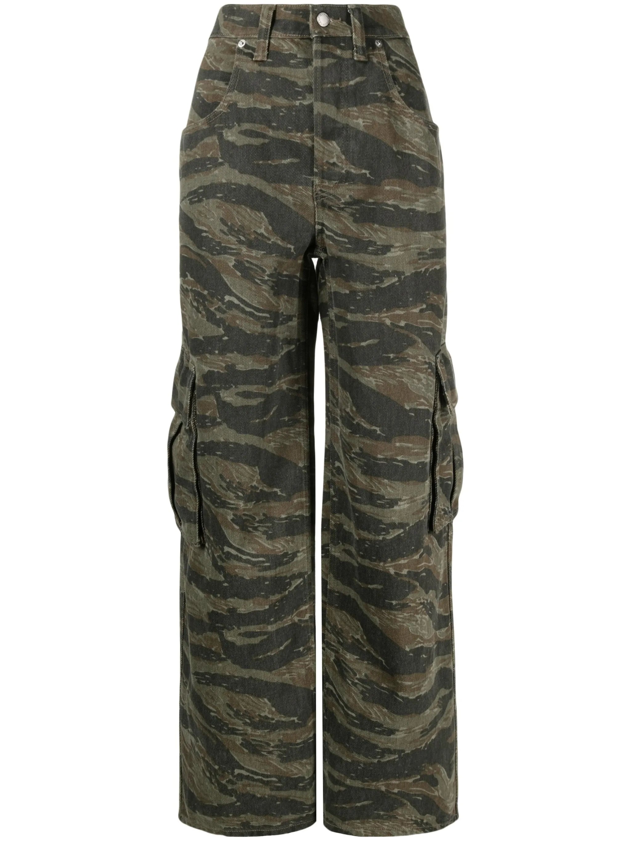 camouflage-print cargo jeans