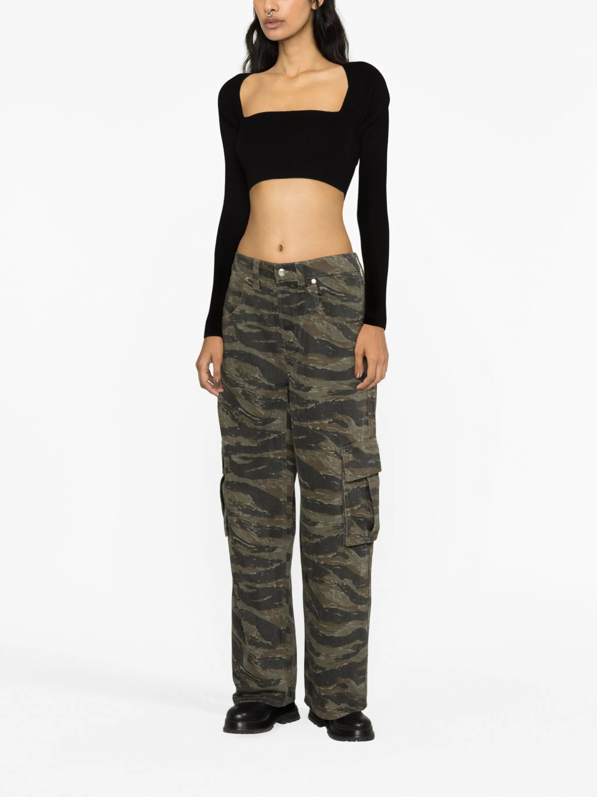 camouflage-print cargo jeans