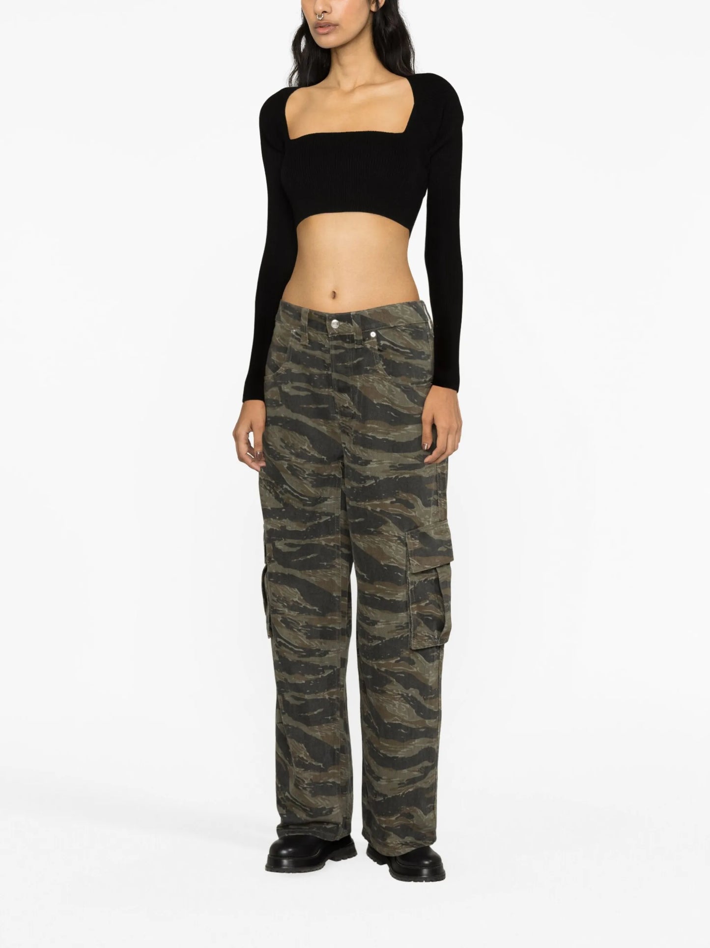 camouflage-print cargo jeans