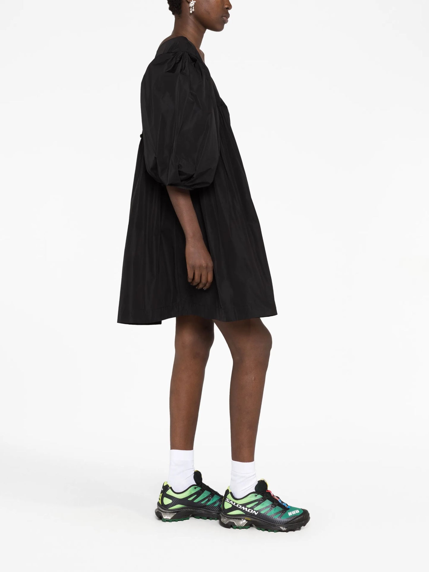 puff-sleeve minidress
