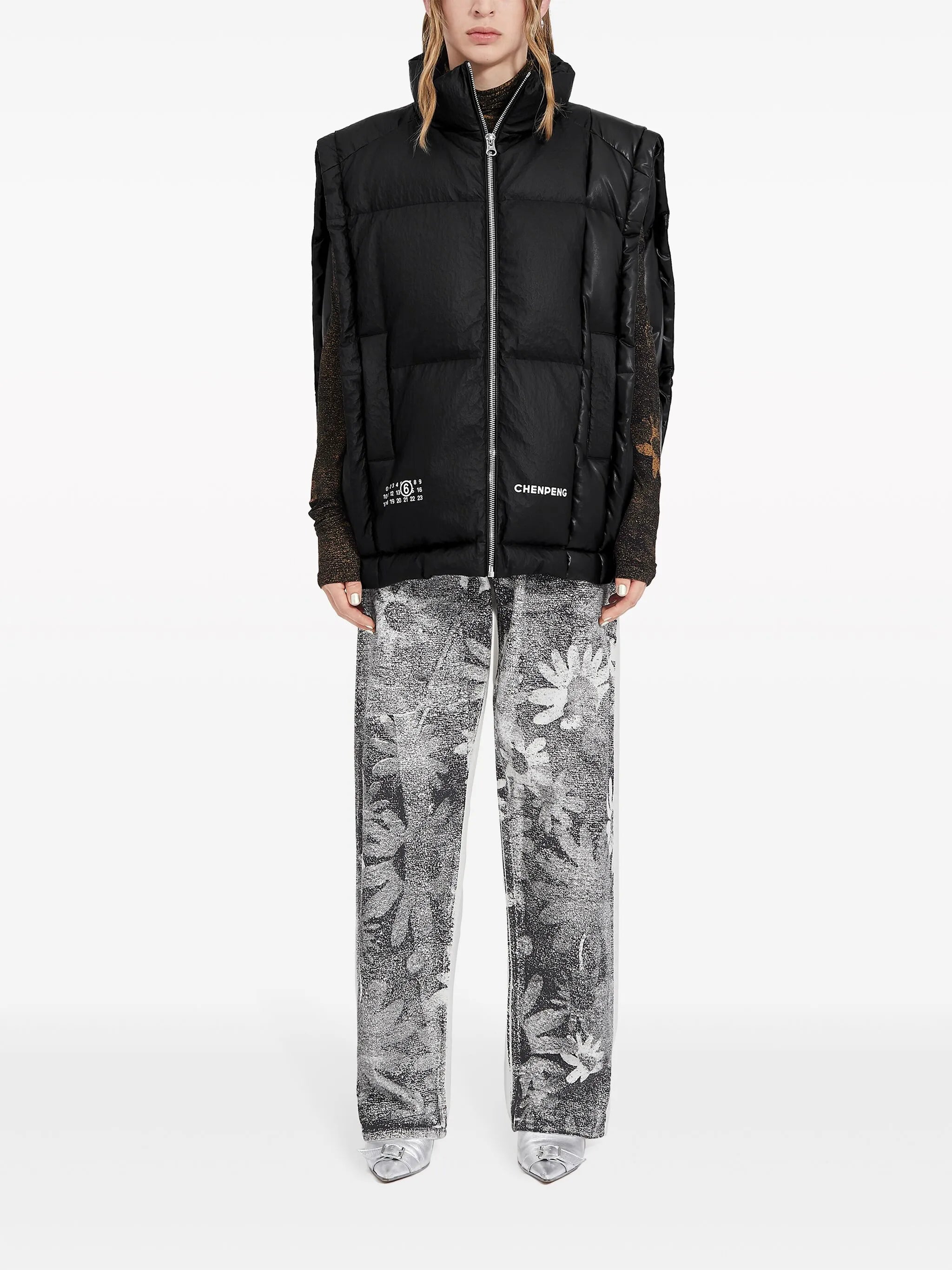 x Chen Peng numbers-logo padded gilet