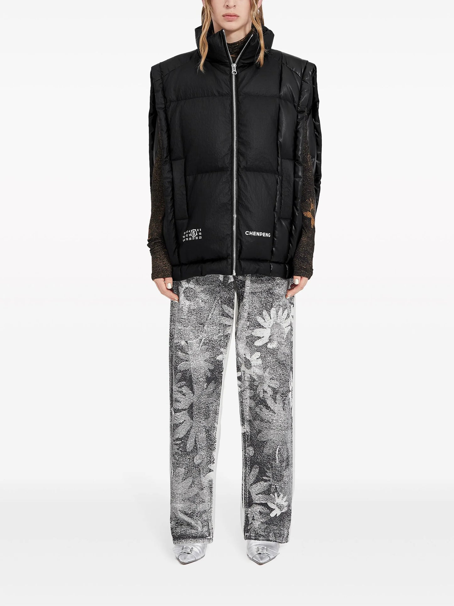 x Chen Peng numbers-logo padded gilet