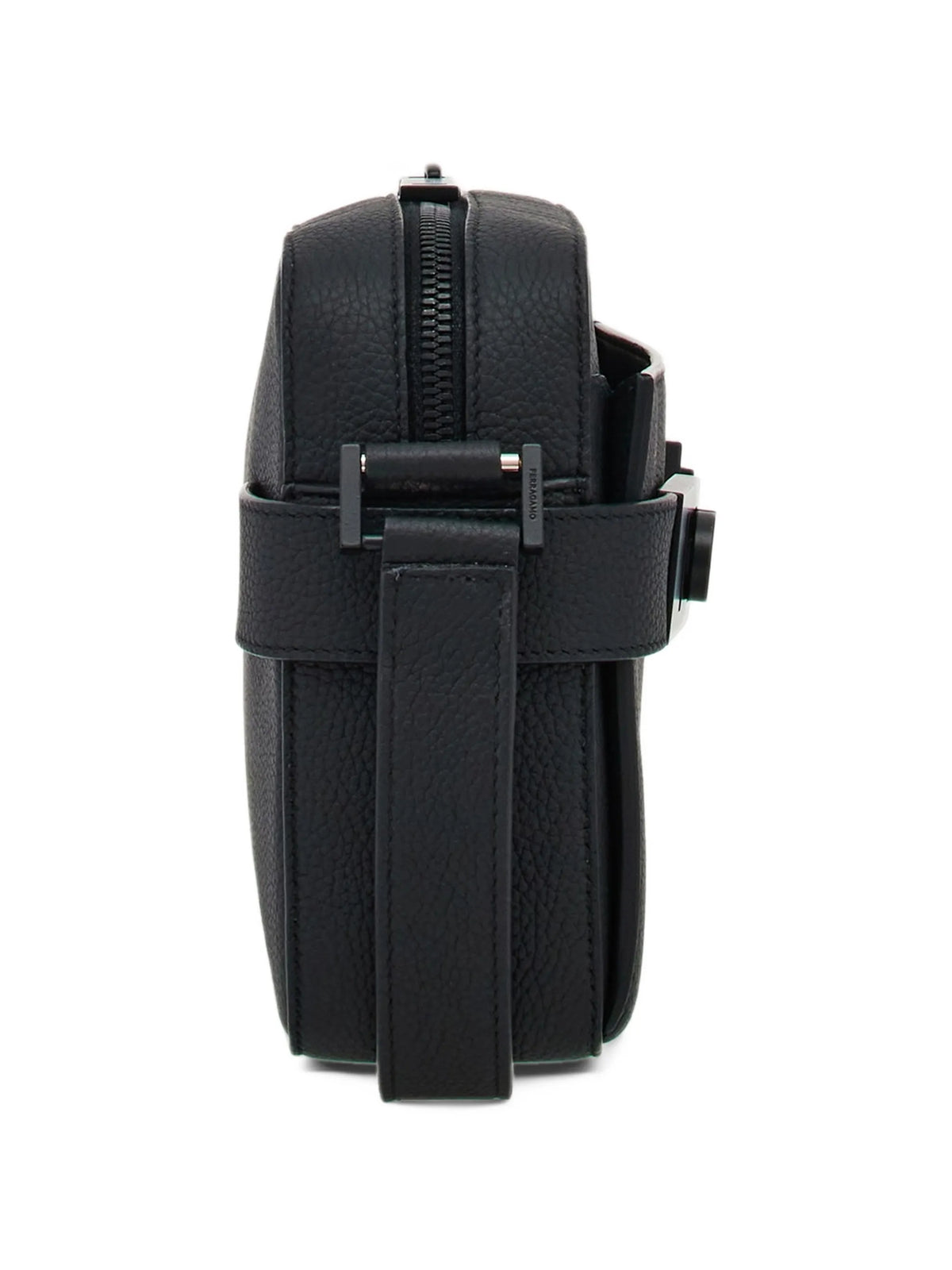 east-west crossbody bag with Hug buckle