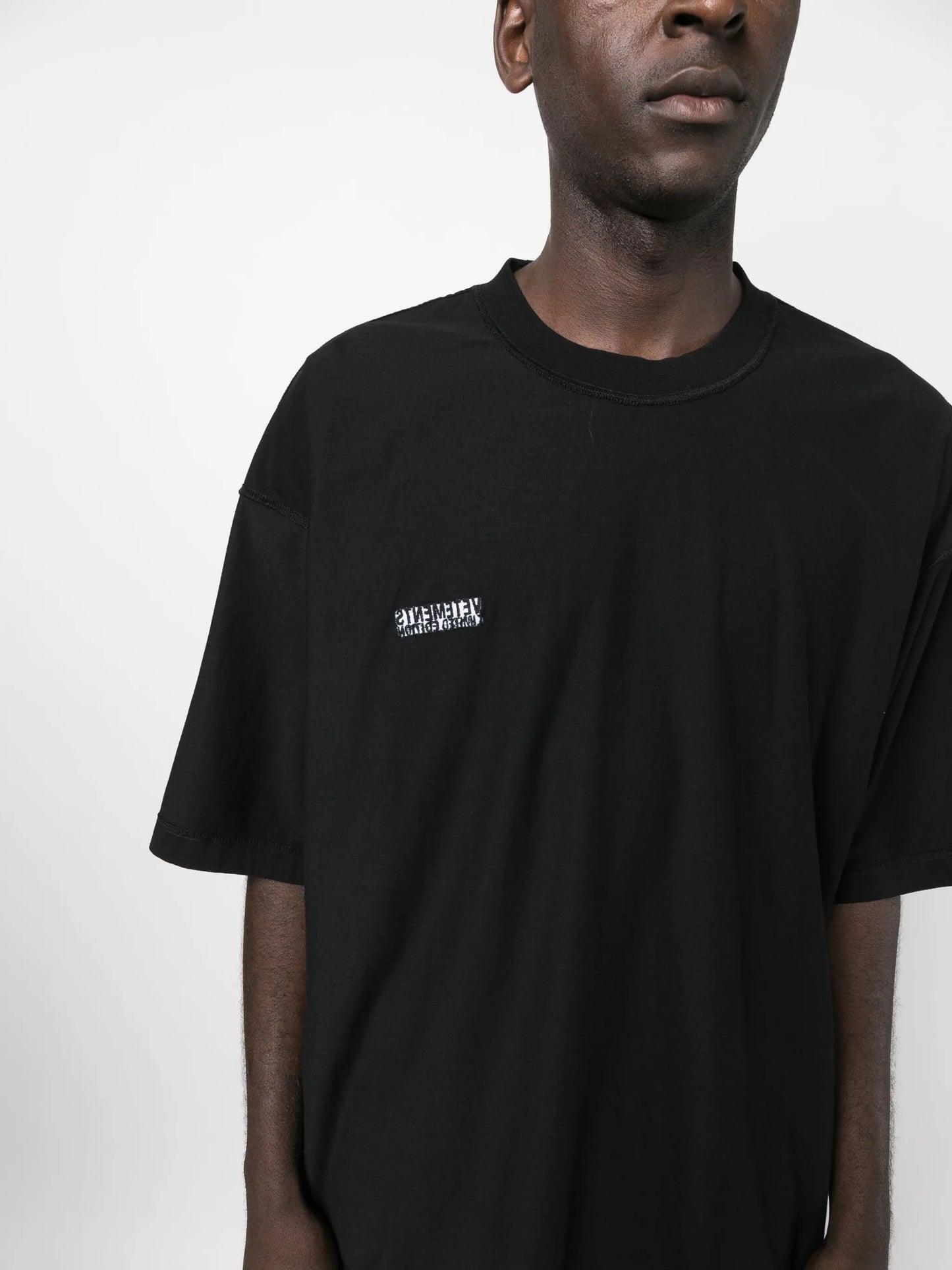 logo-patch cotton T-shirt