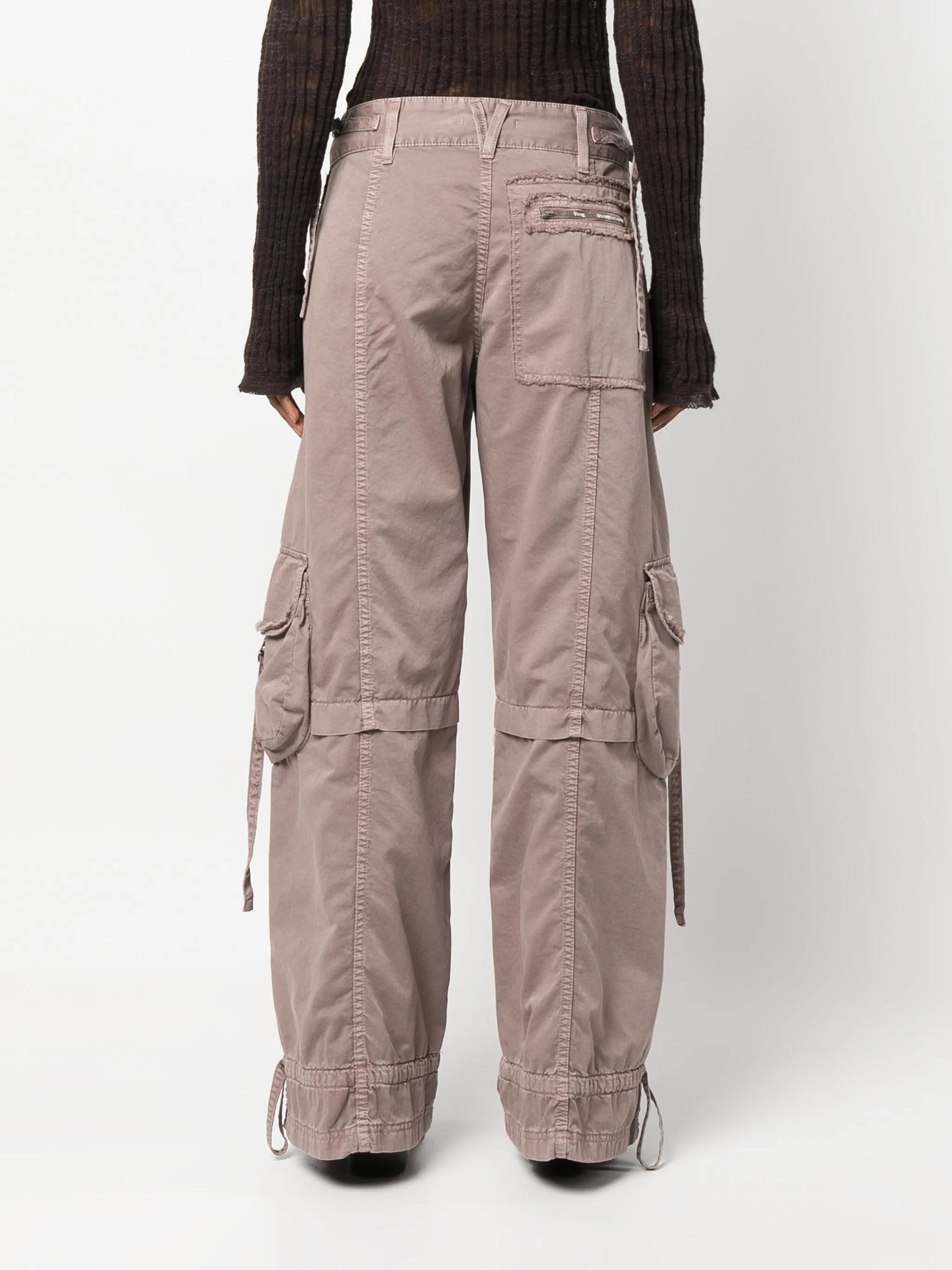 wide-leg cargo trousers