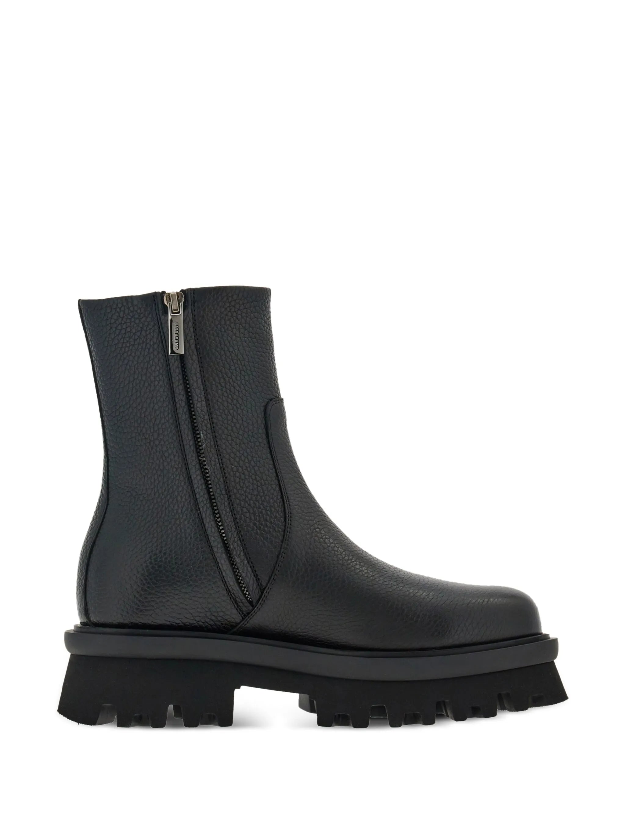 round-toe leather ankle boots