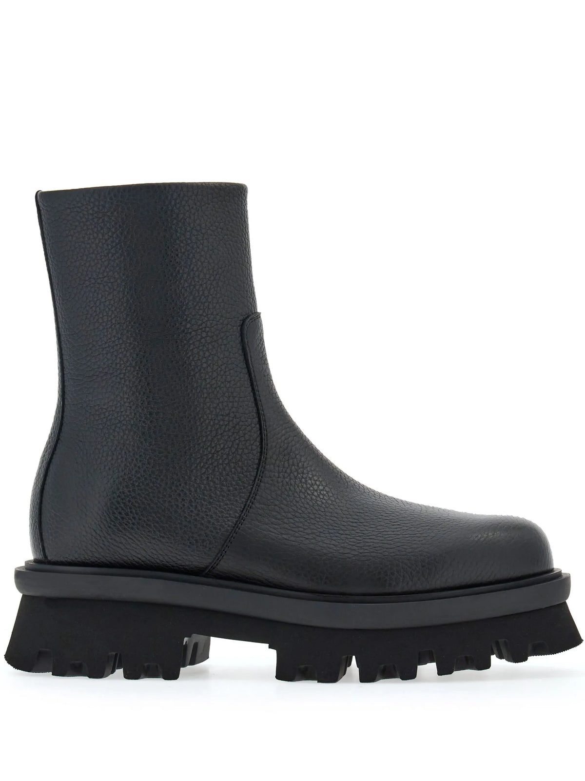 round-toe leather ankle boots