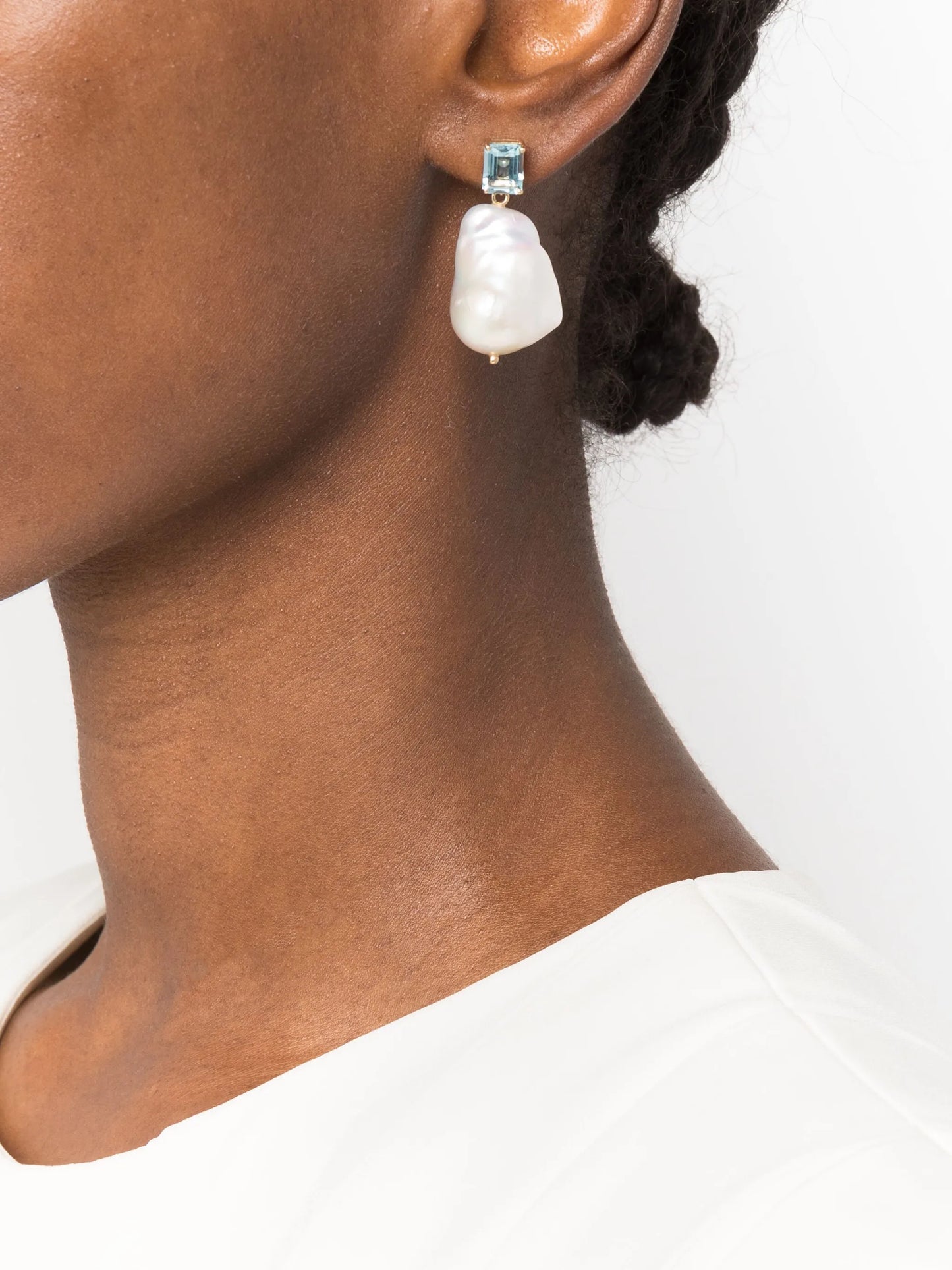14kt yellow gold topaz and baroque pearl drop earrings
