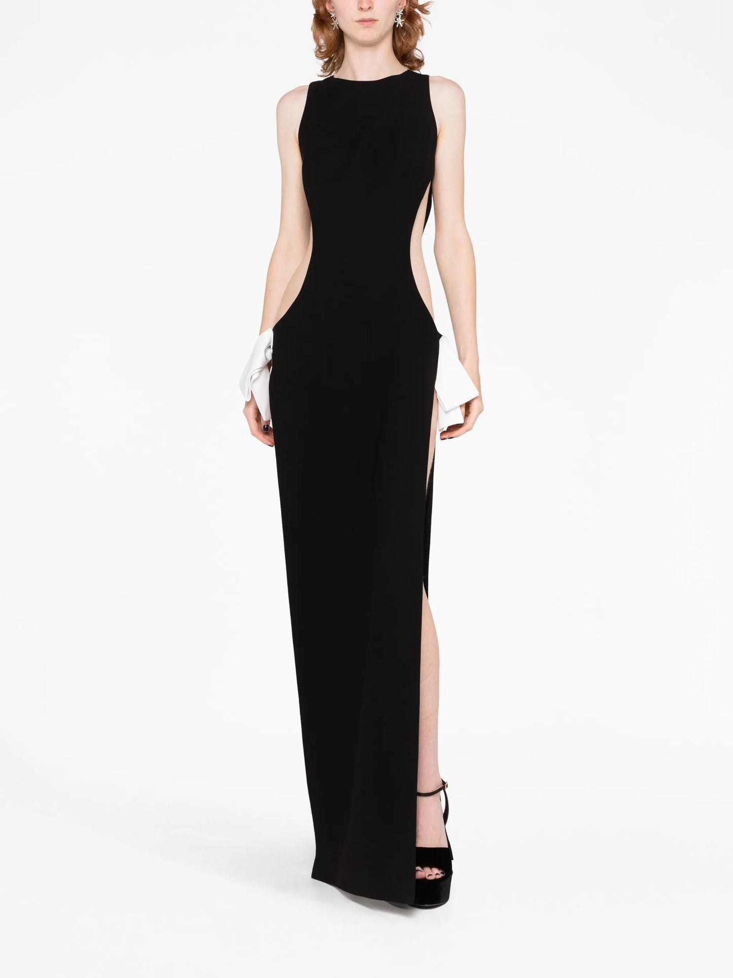 bow-detail cut-out gown