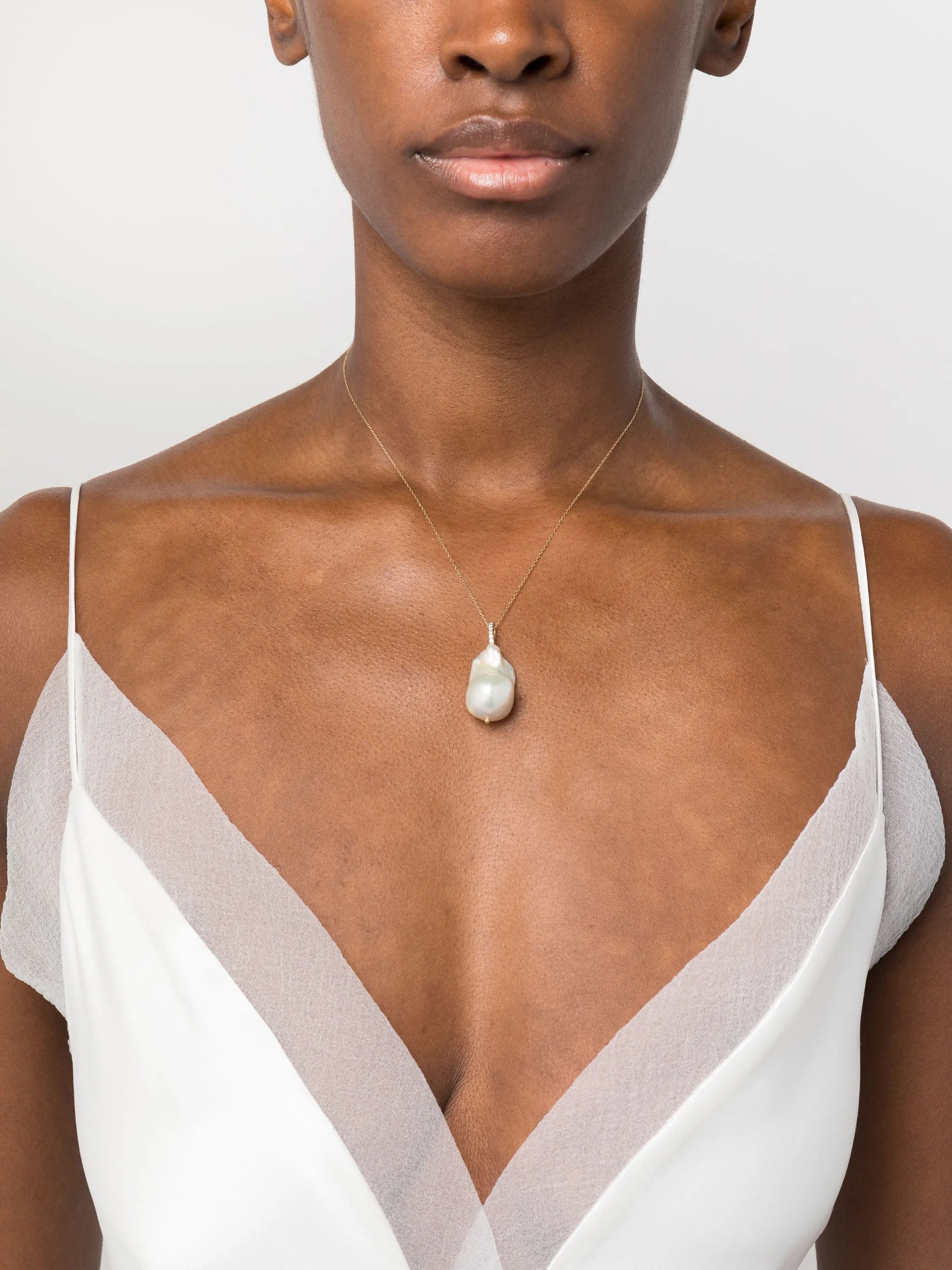 14kt yellow gold baroque pearl necklace