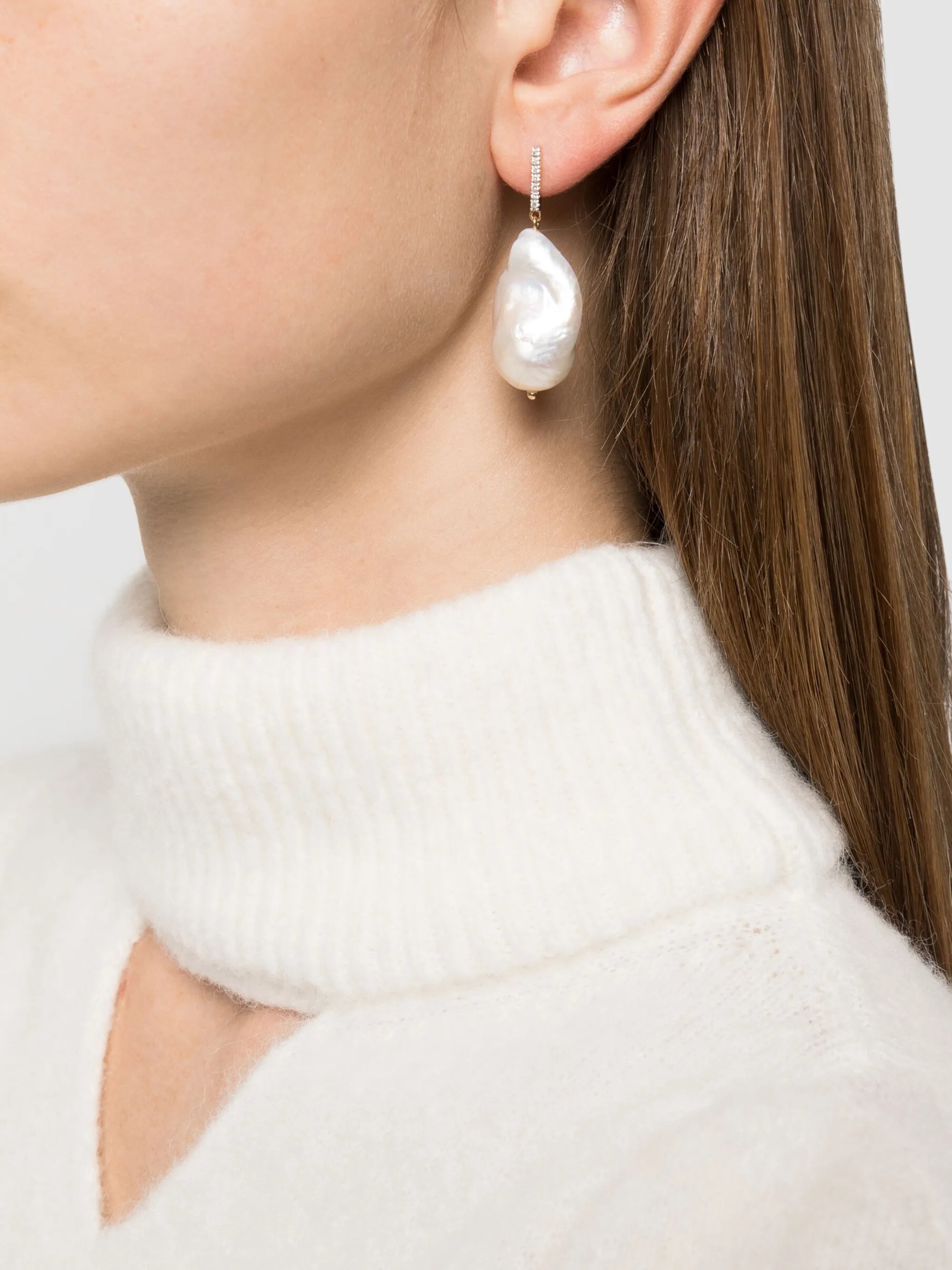 14kt yellow gold diamond bar baroque pearl earrings