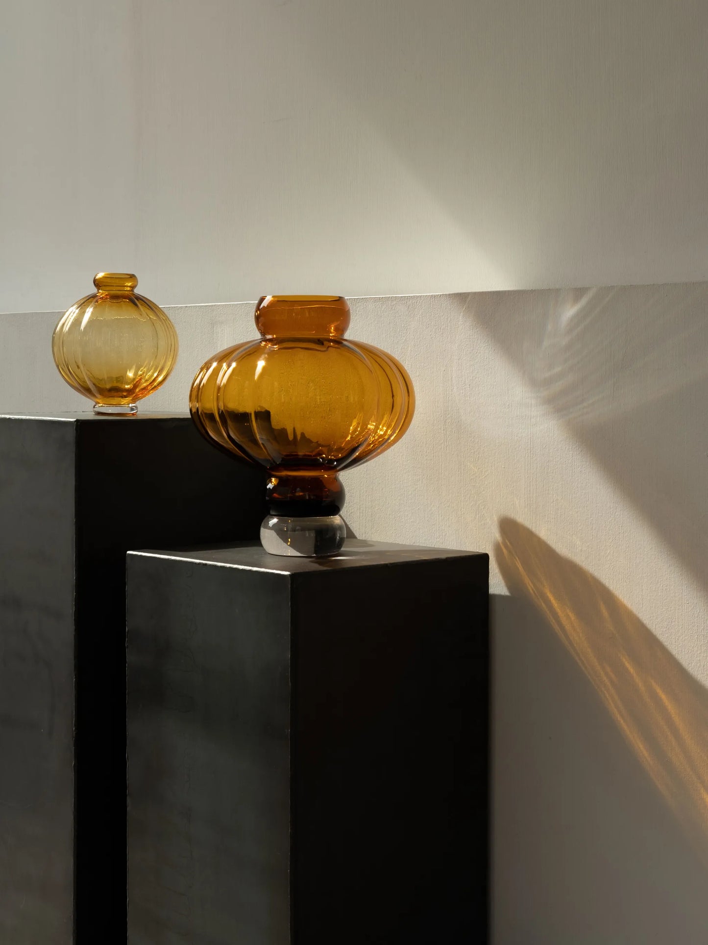 Balloon glass vase (20cm)