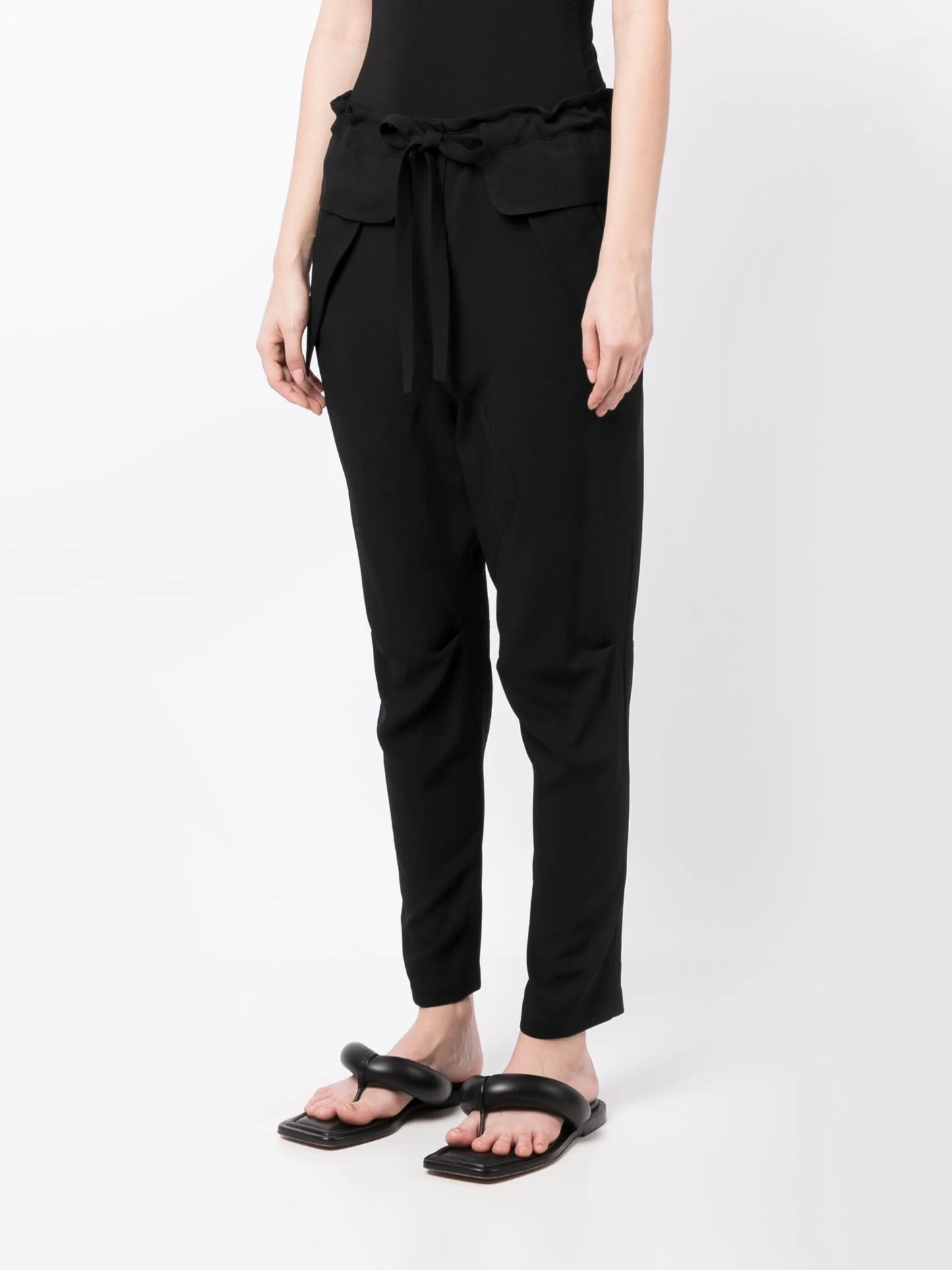 zip-detail tapered trousers