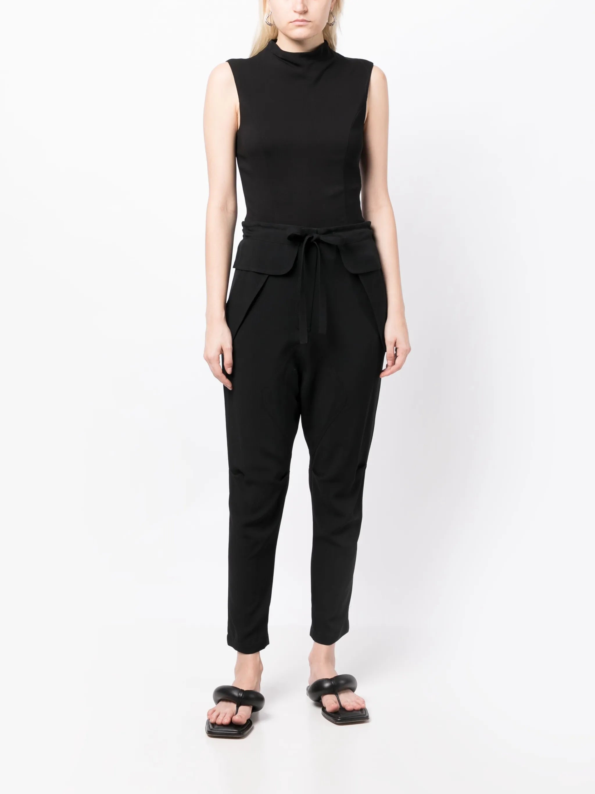 zip-detail tapered trousers