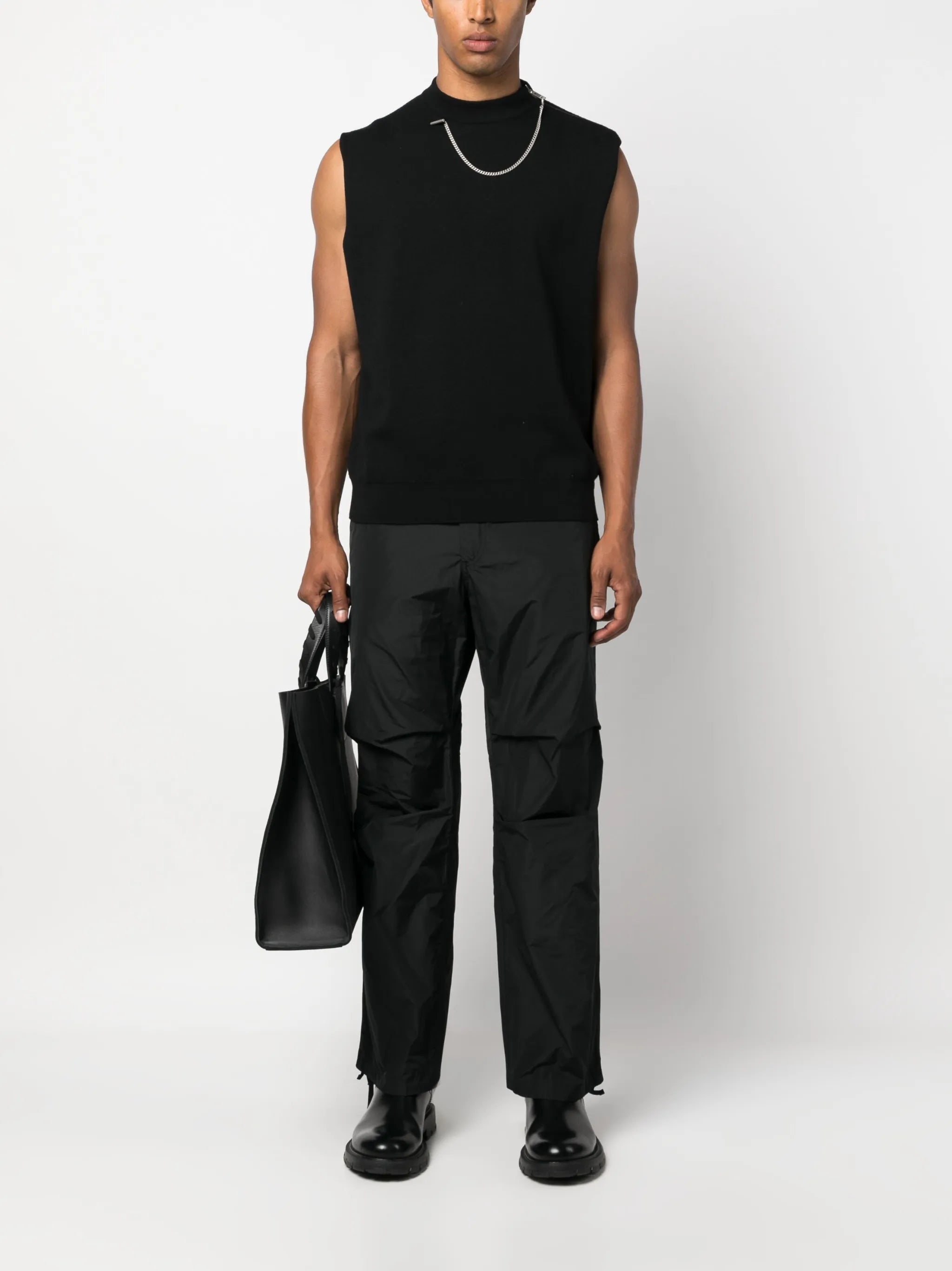 mid-rise straight-leg trousers