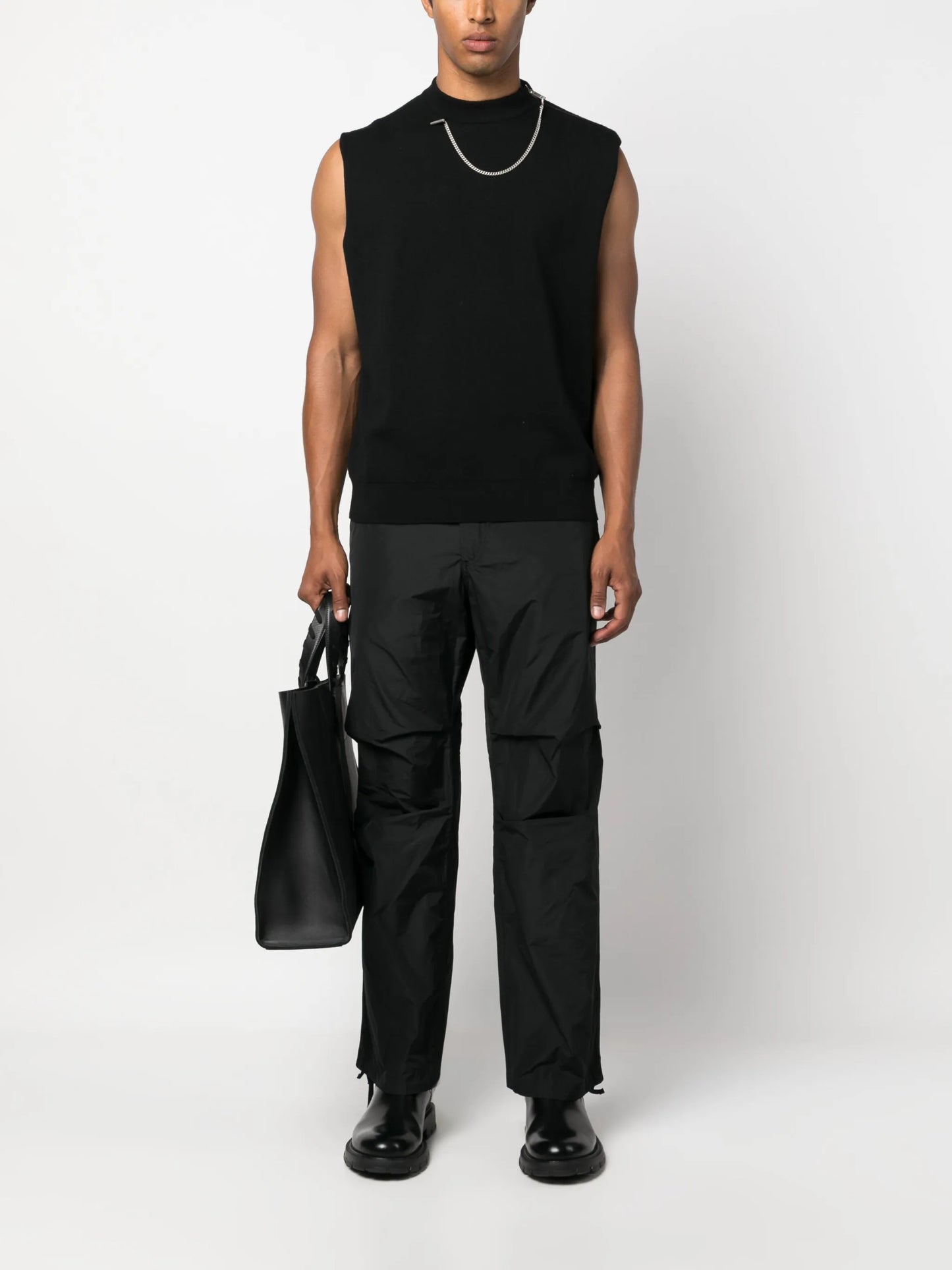 mid-rise straight-leg trousers