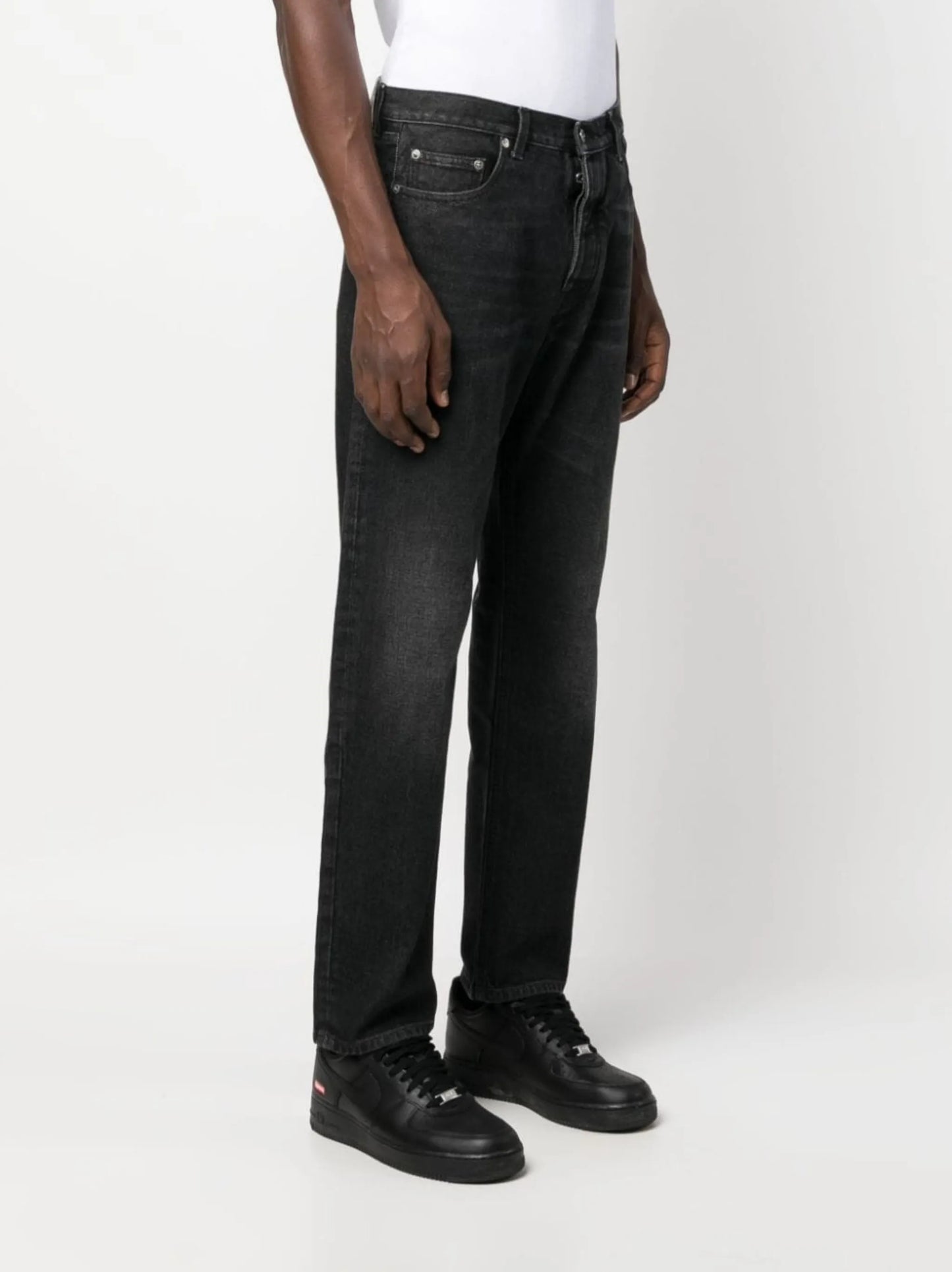 Arr Tab logo-patch tapered jeans