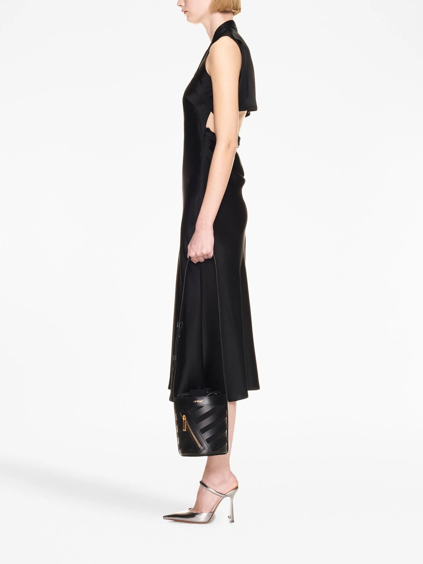 Diag cut-out bucket bag