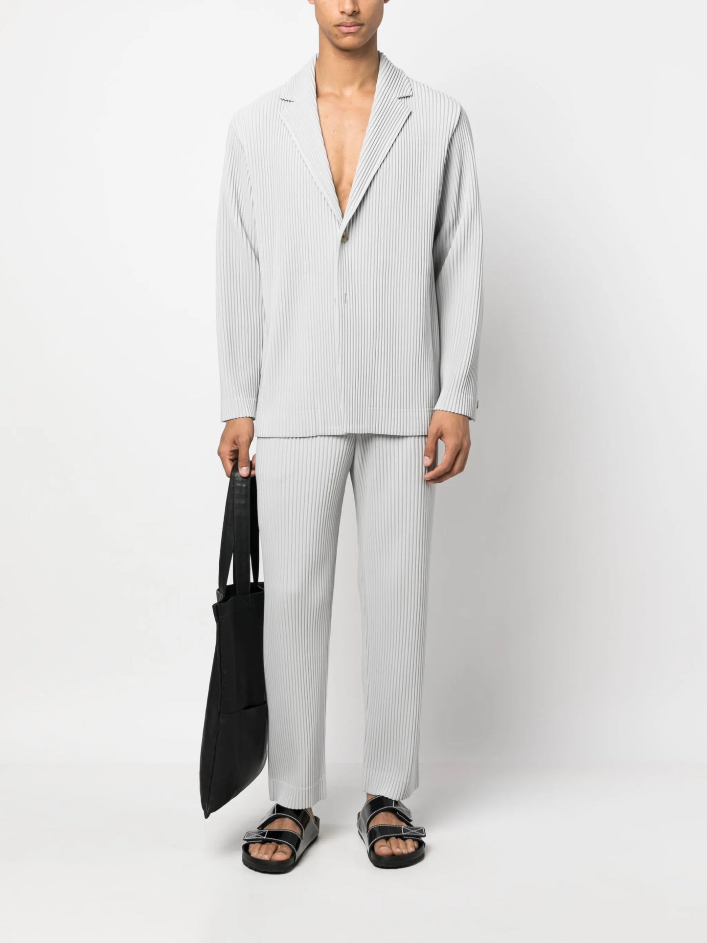 micro-pleated single-breasted blazer