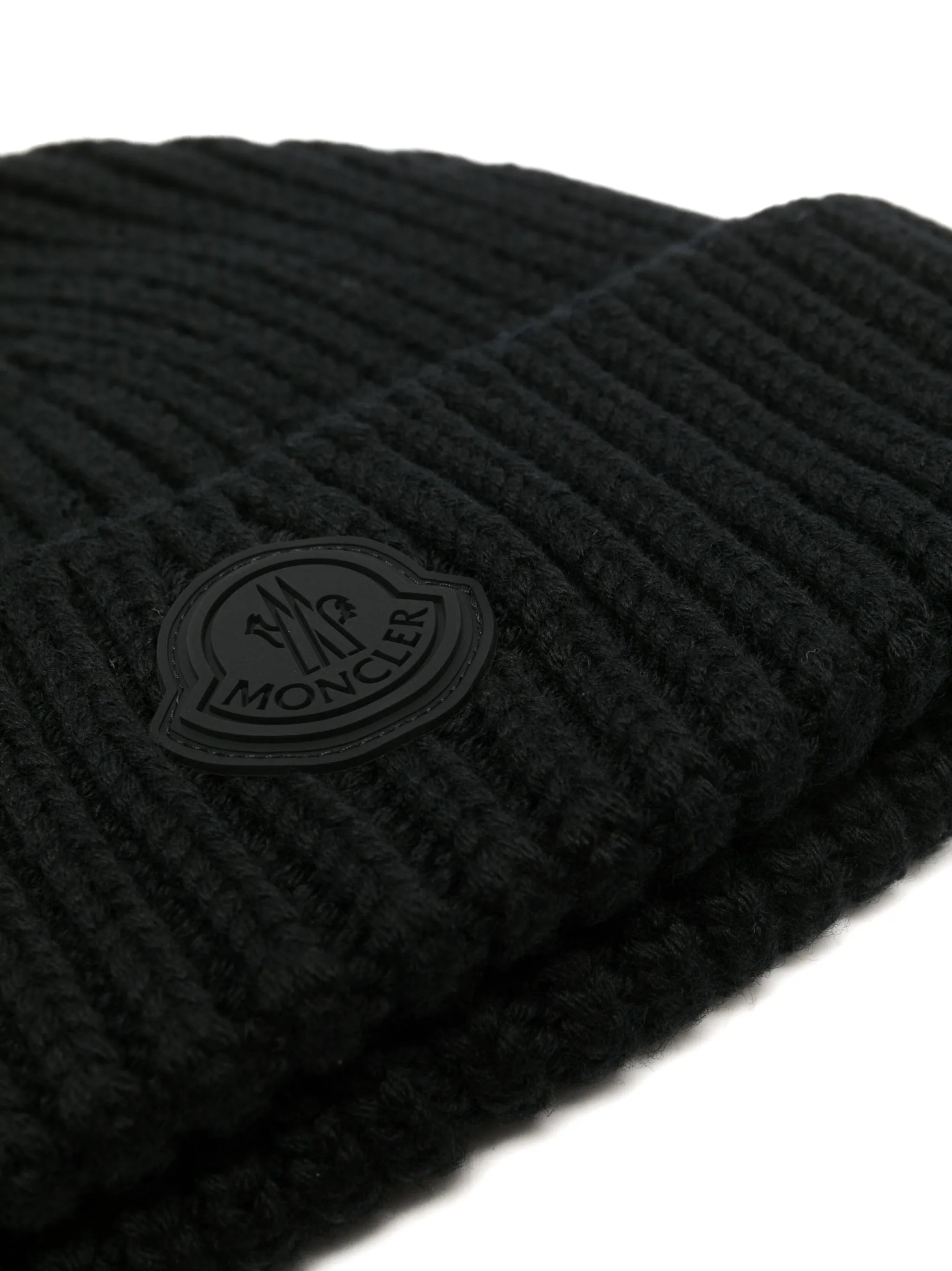 logo-patch ribbed-knit beanie