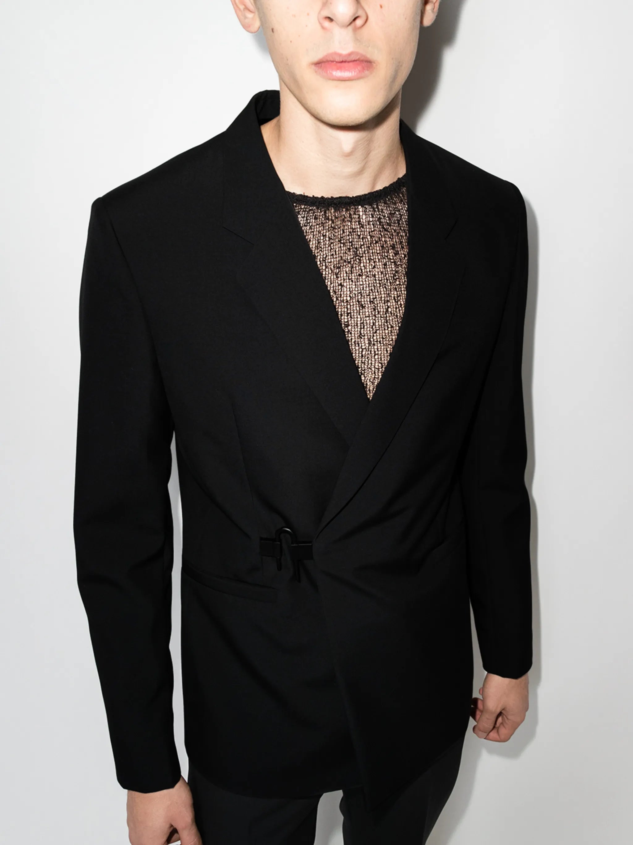 padlock-detail tailored wool blazer