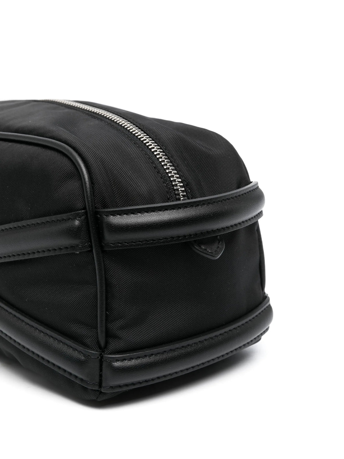 The Harness wash bag