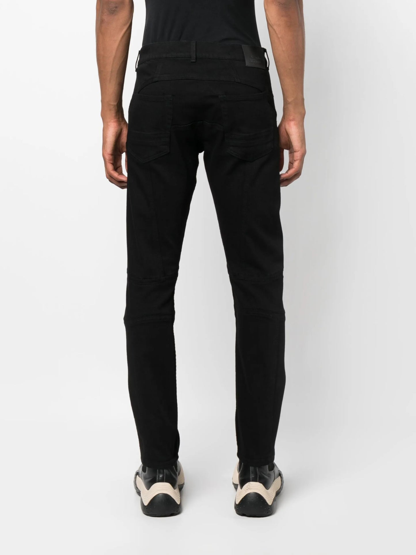 mid-rise skinny jeans