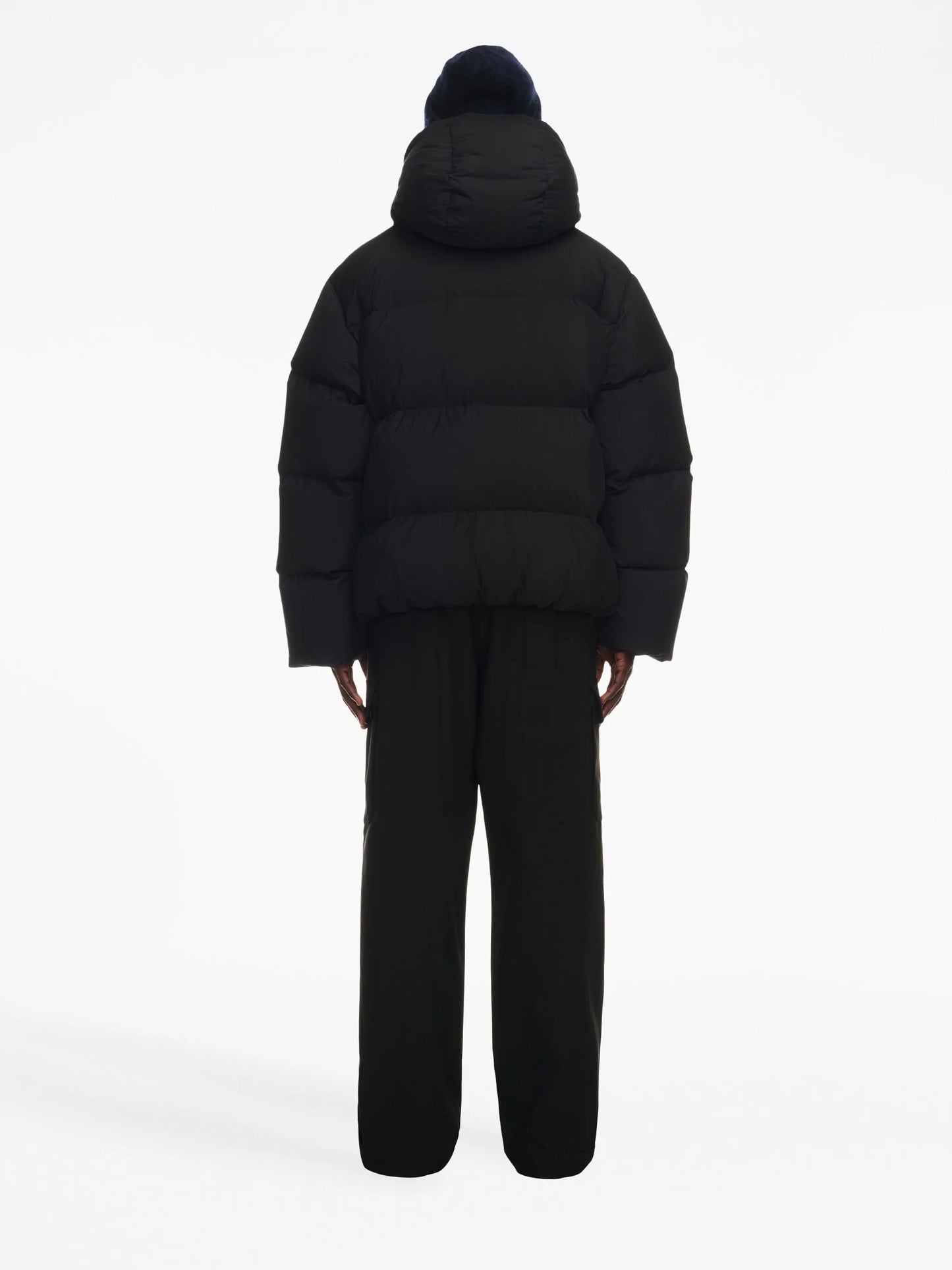 zip-fastening padded jacket