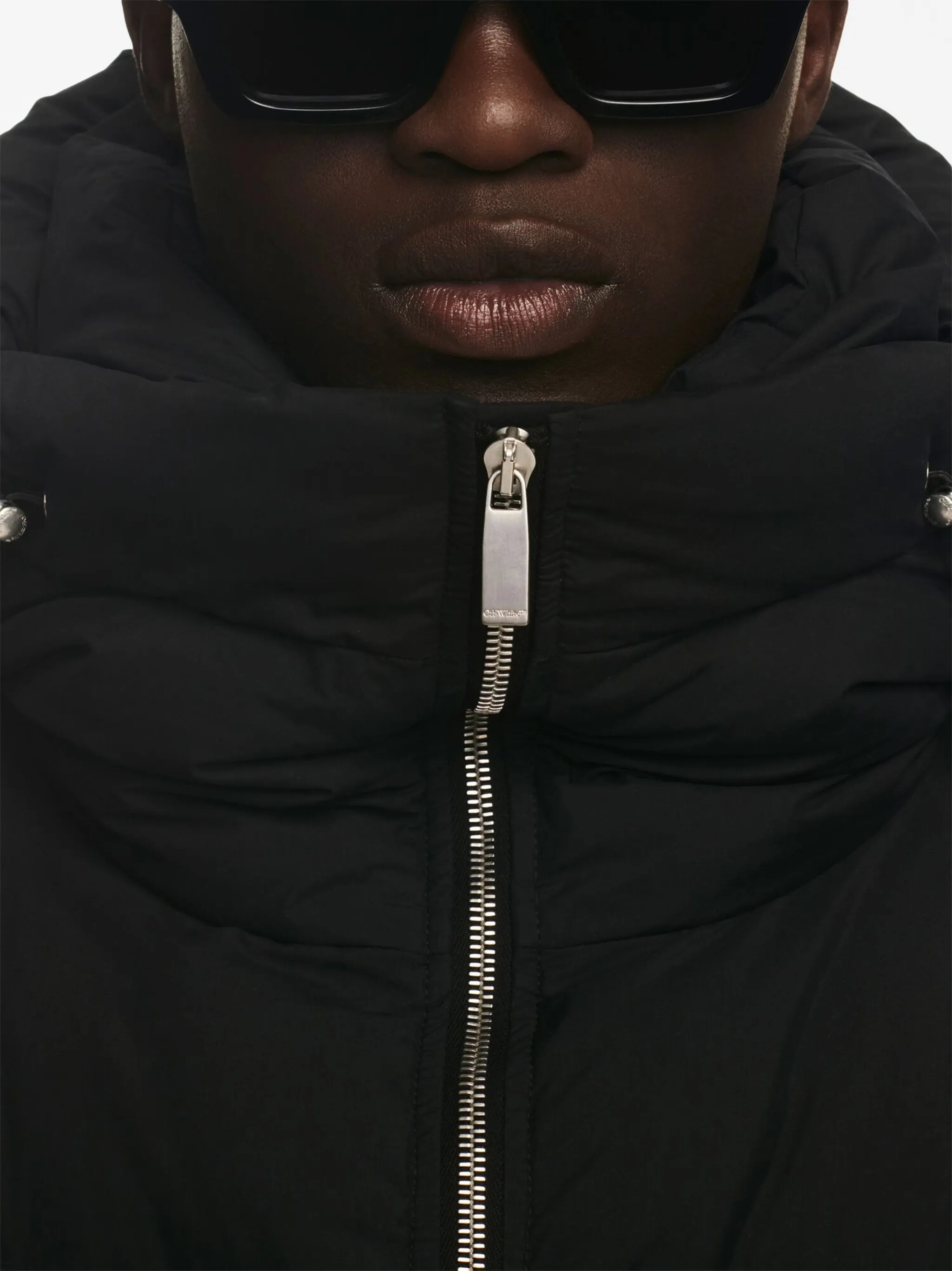 zip-fastening padded jacket