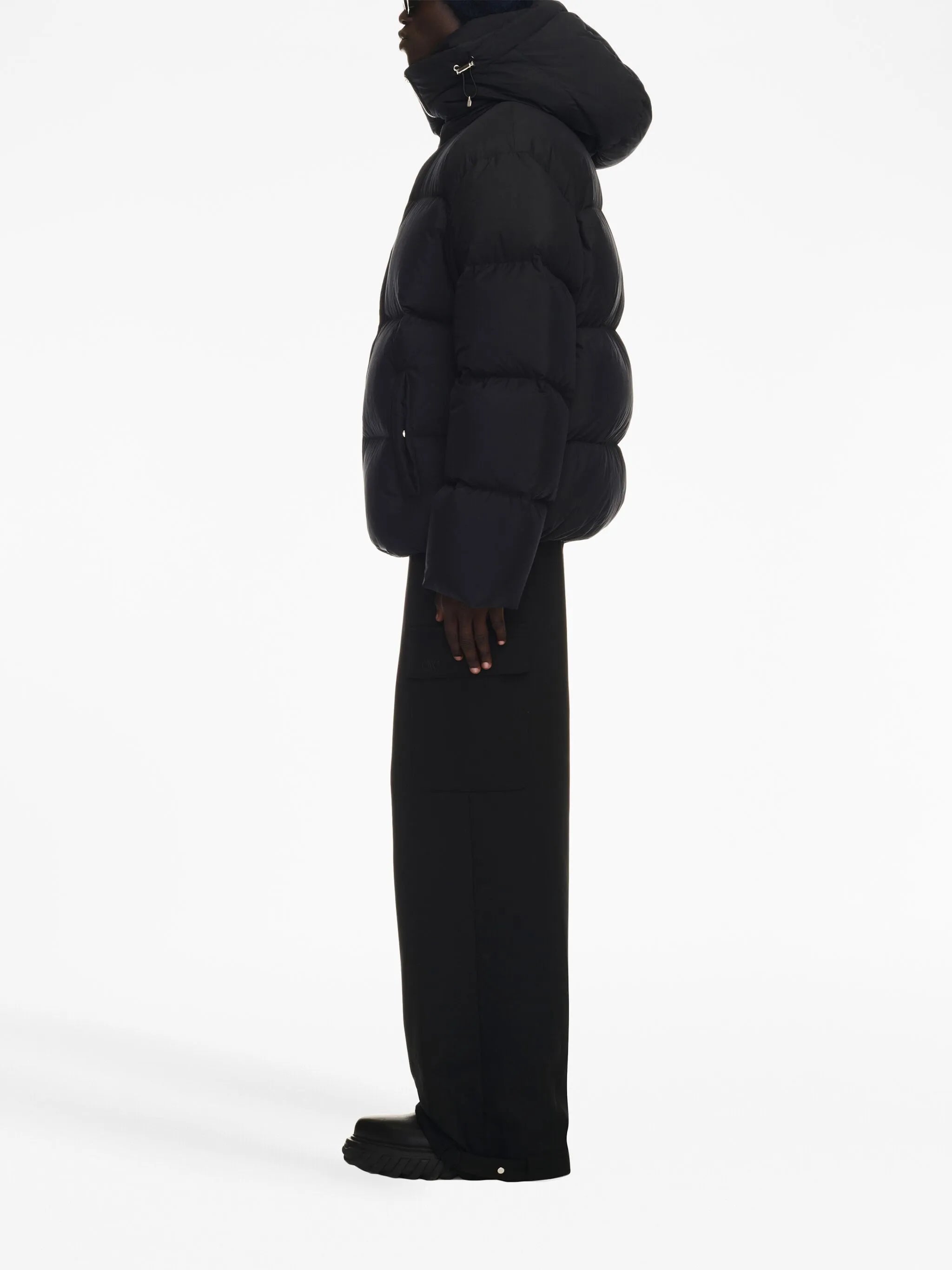 zip-fastening padded jacket