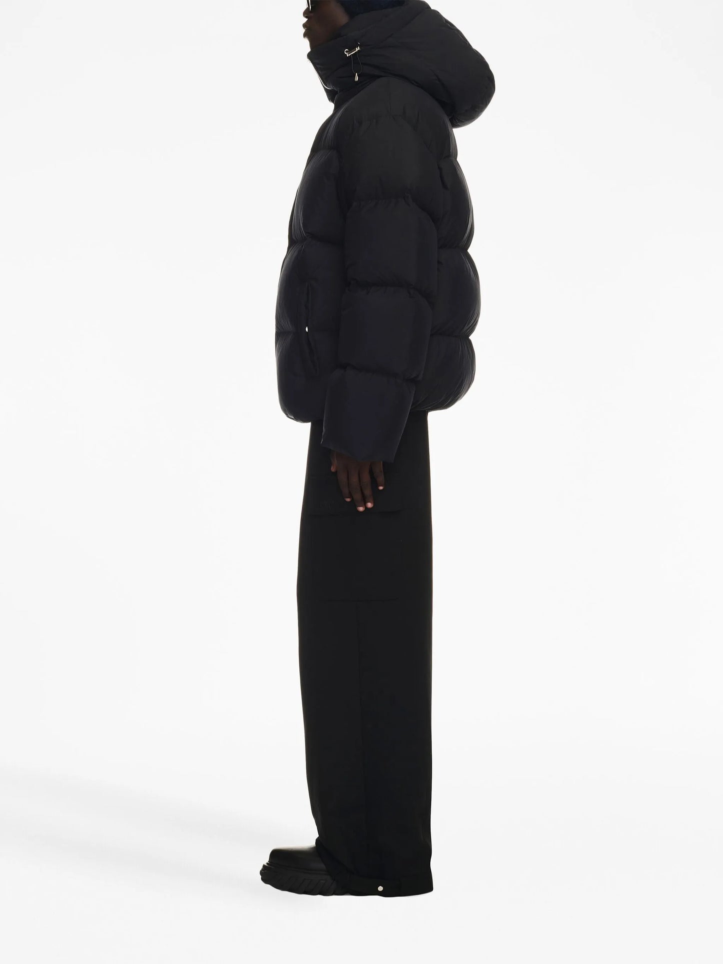 zip-fastening padded jacket