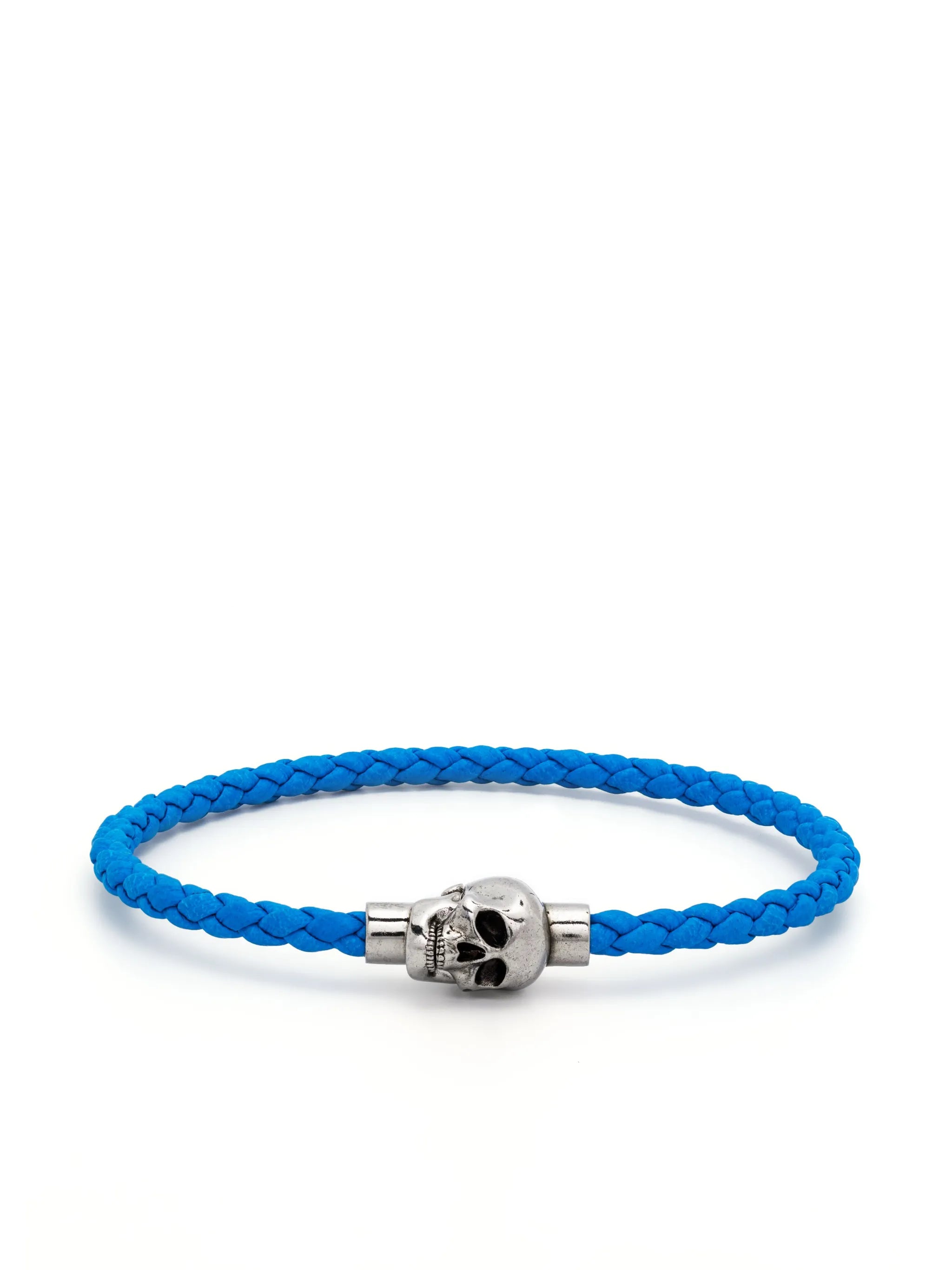 skull-pendant bracelet