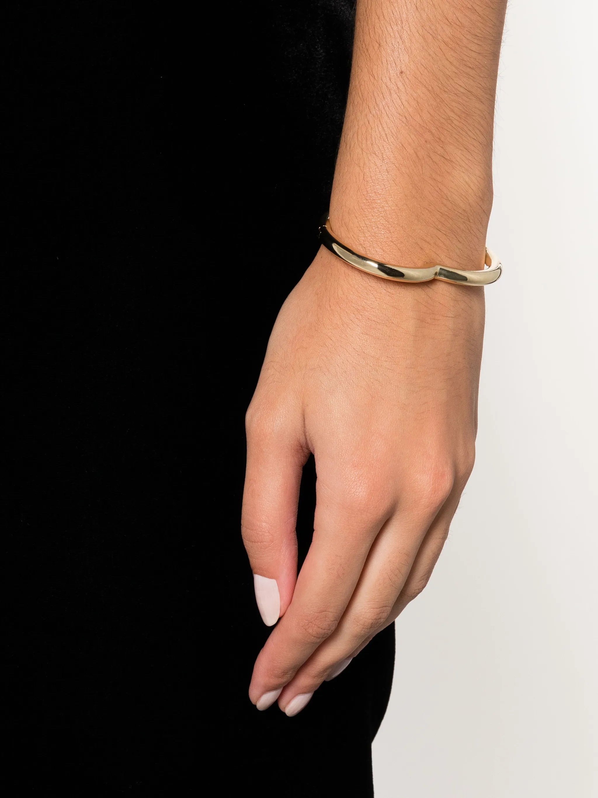 9kt yellow gold Jonc Coeur Lisse bangle