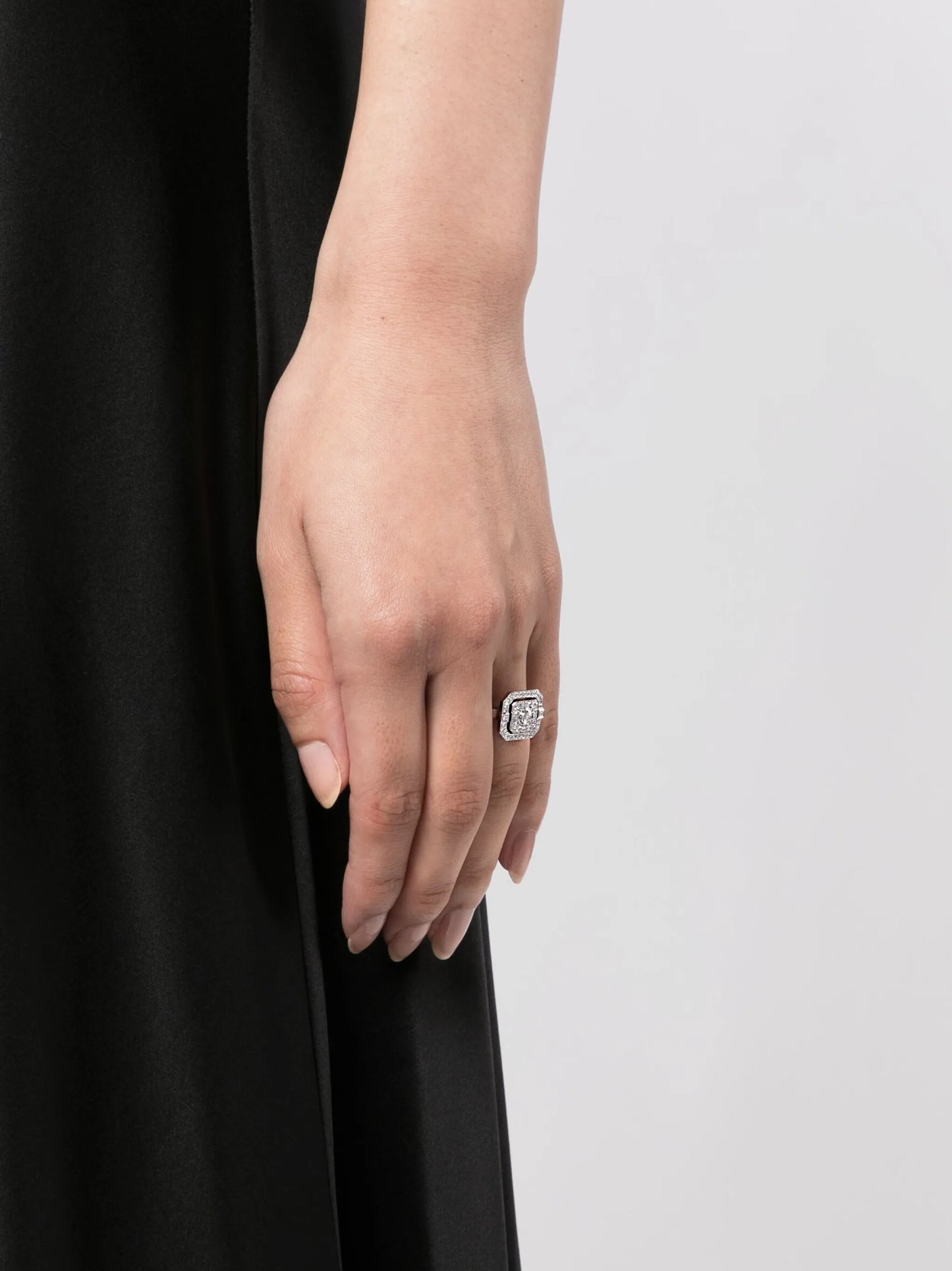 mini Skyway diamond ring