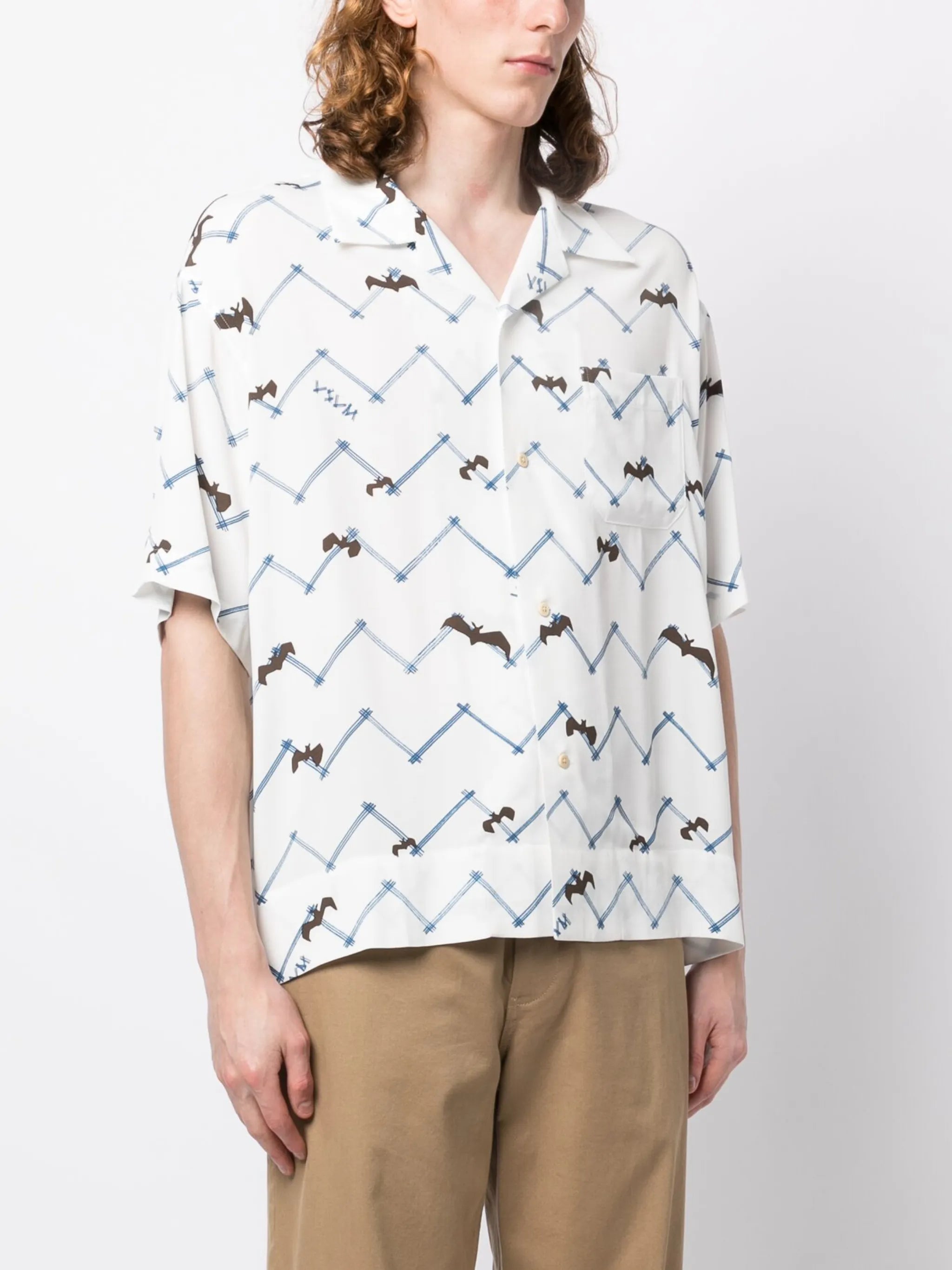 graphic-print short-sleeve shirt