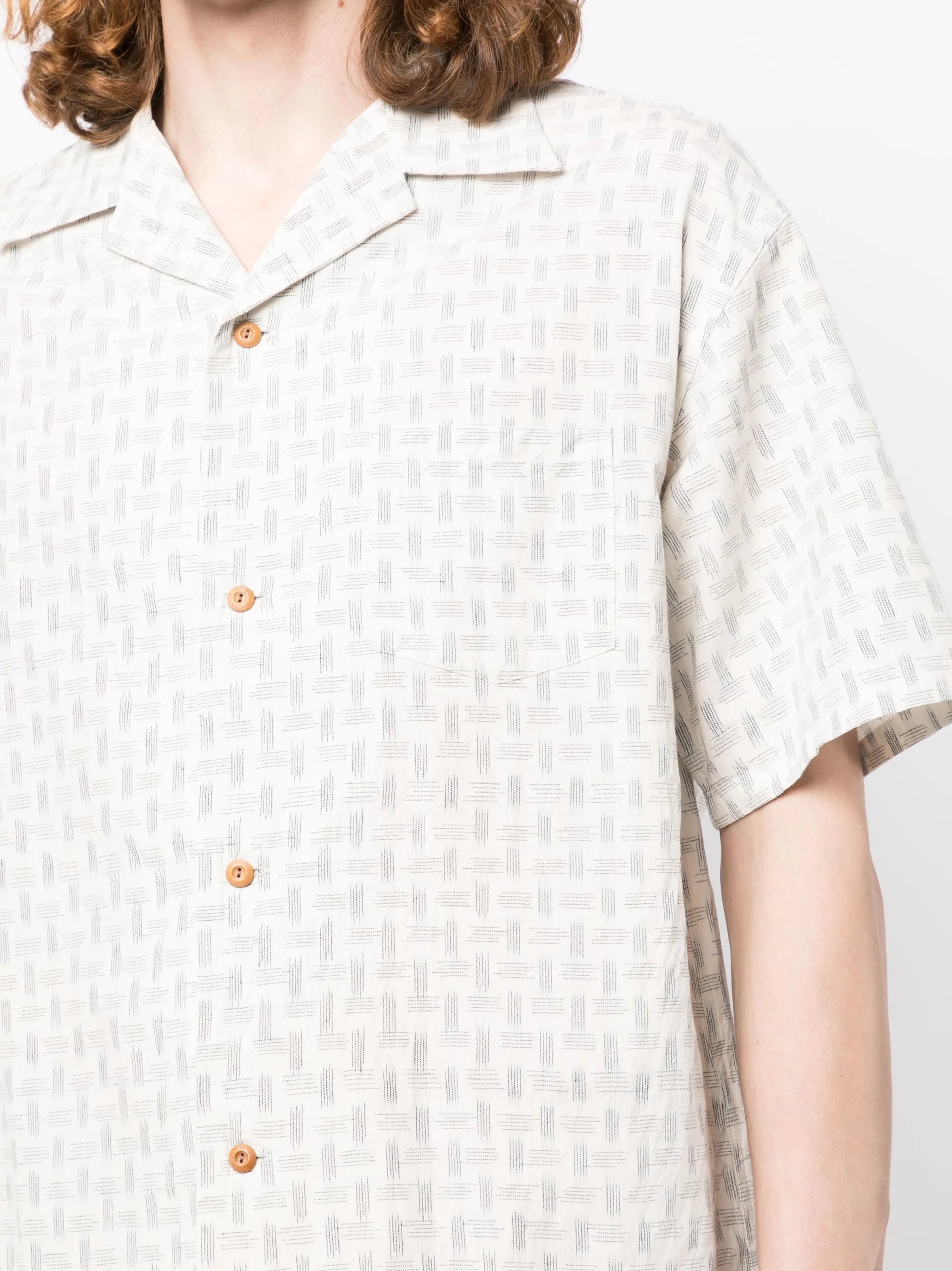 graphic-print short-sleeve shirt