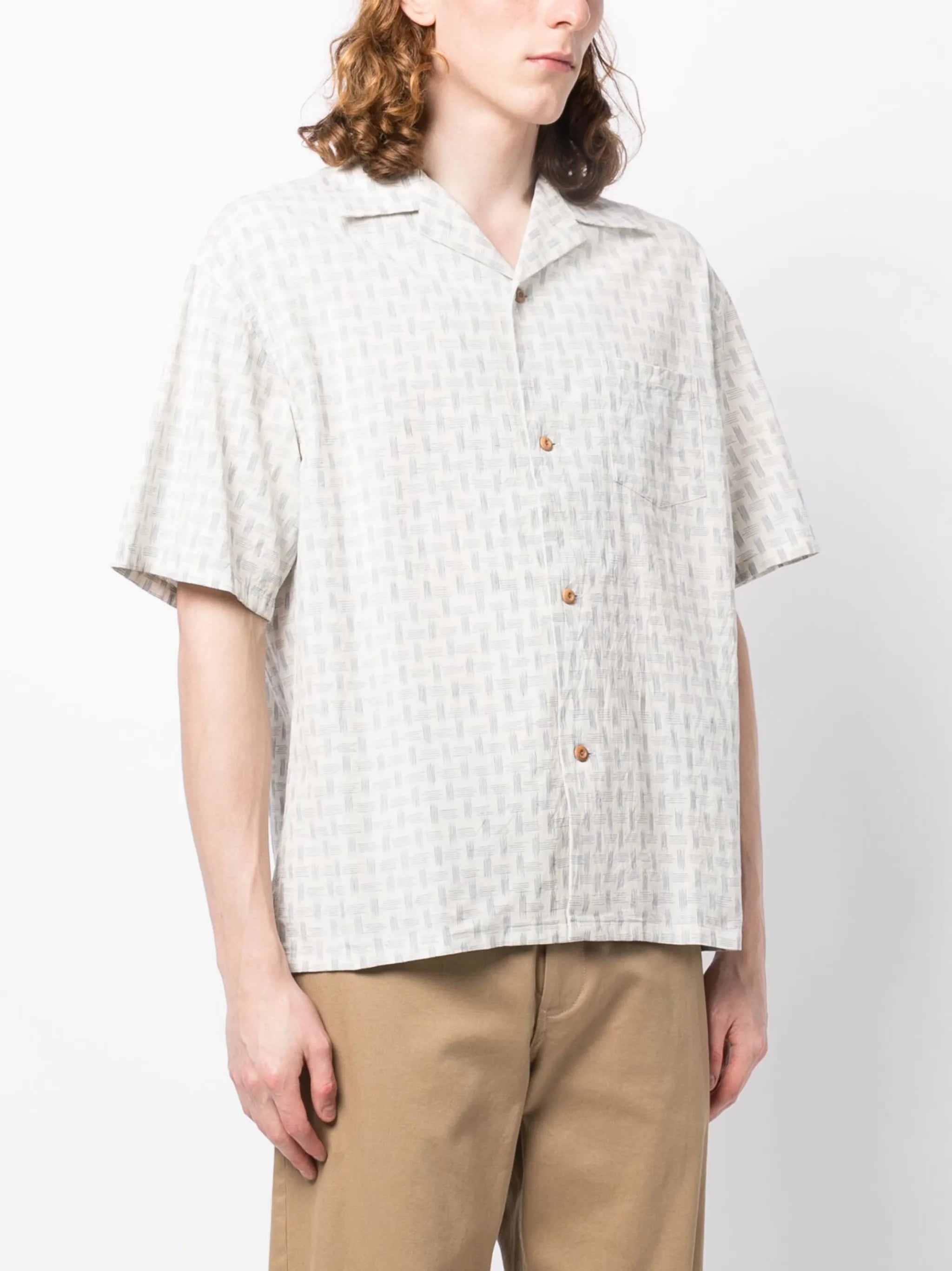 graphic-print short-sleeve shirt