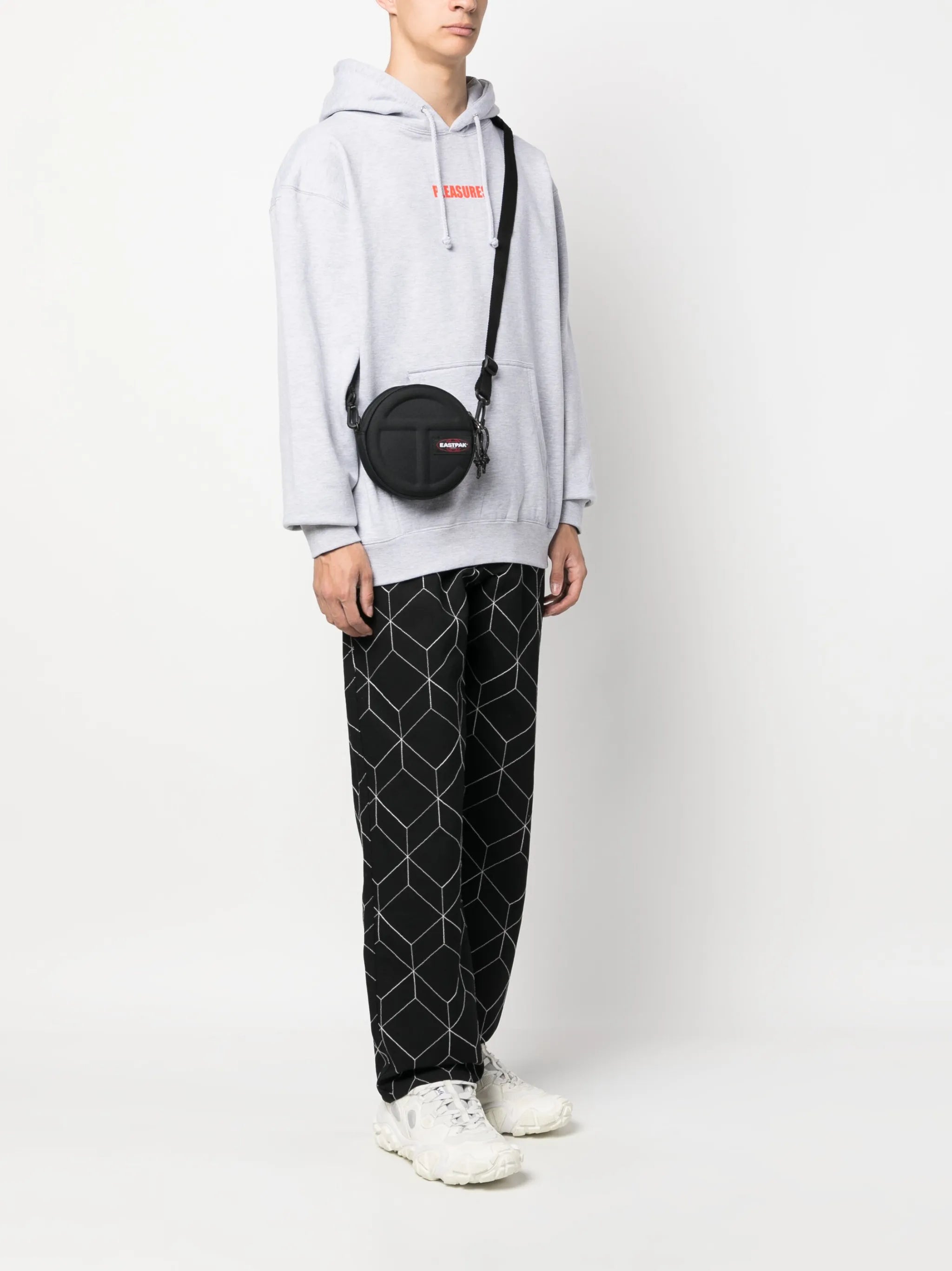 logo-patch tote bag