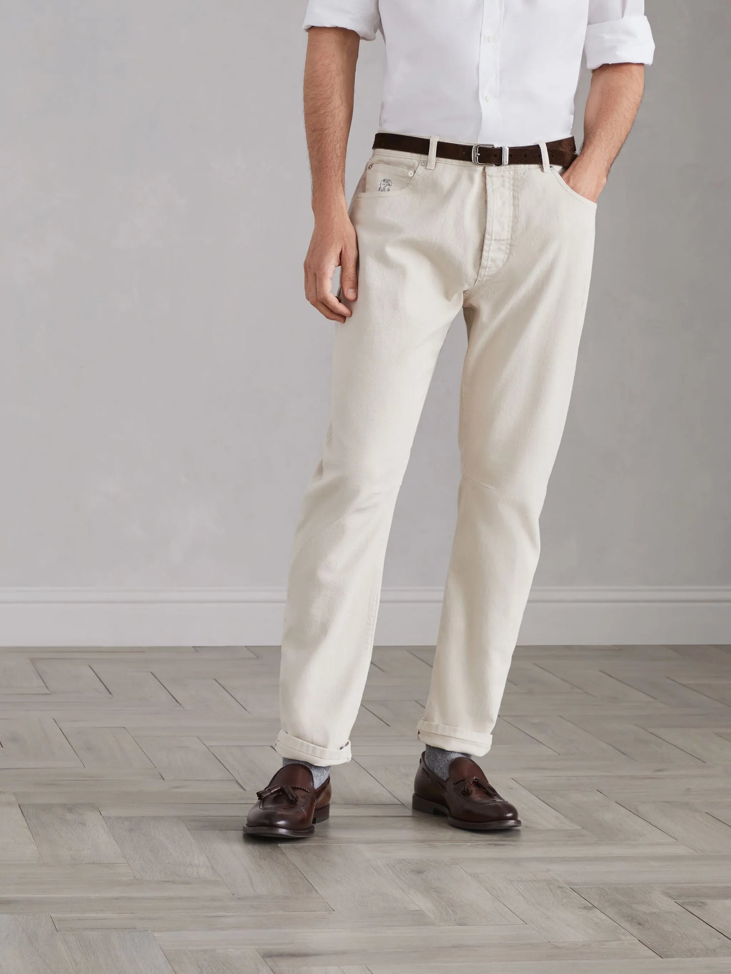 mid-rise straight-leg jeans