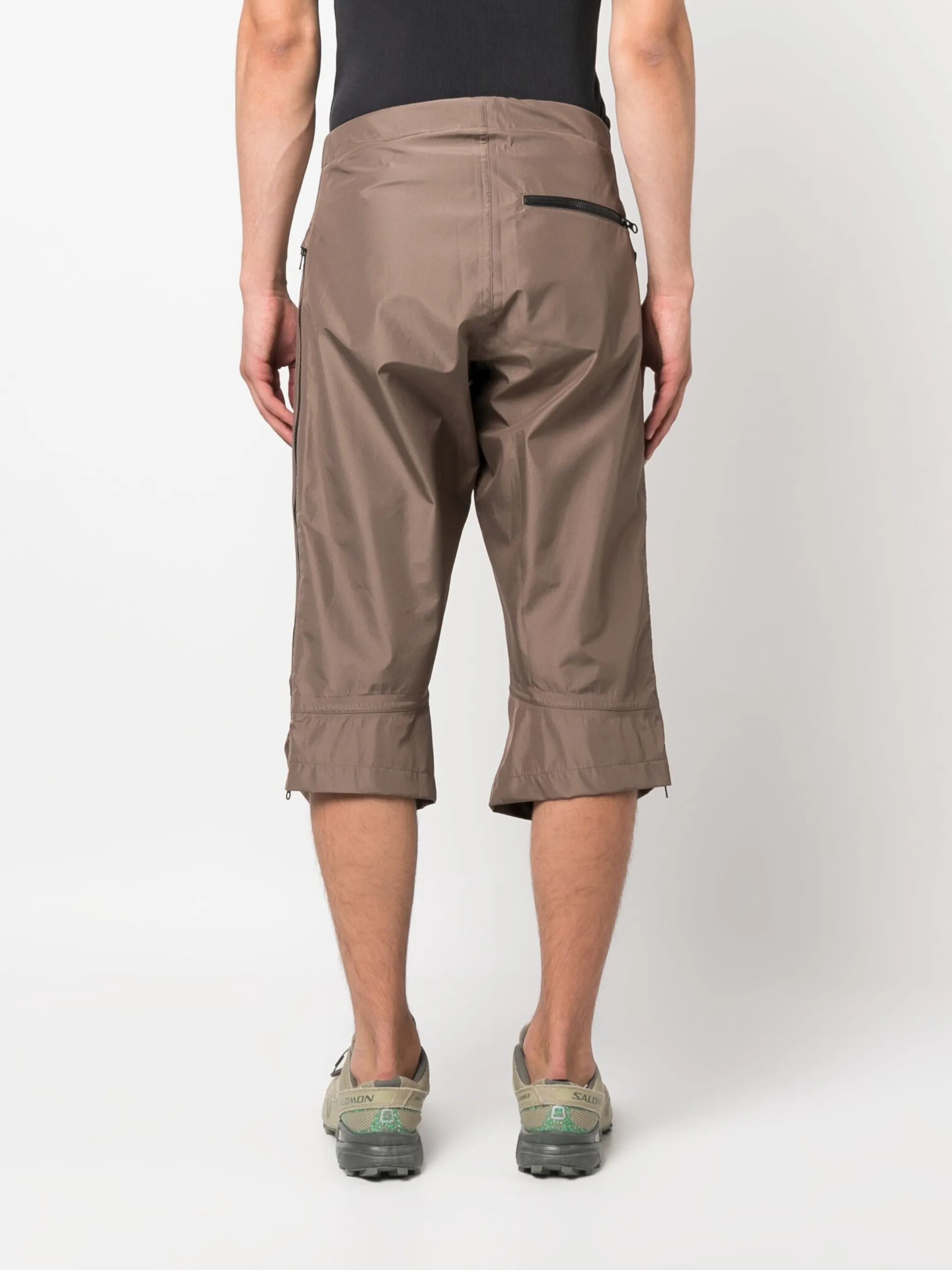 buckle-fastening satin cropped trousers