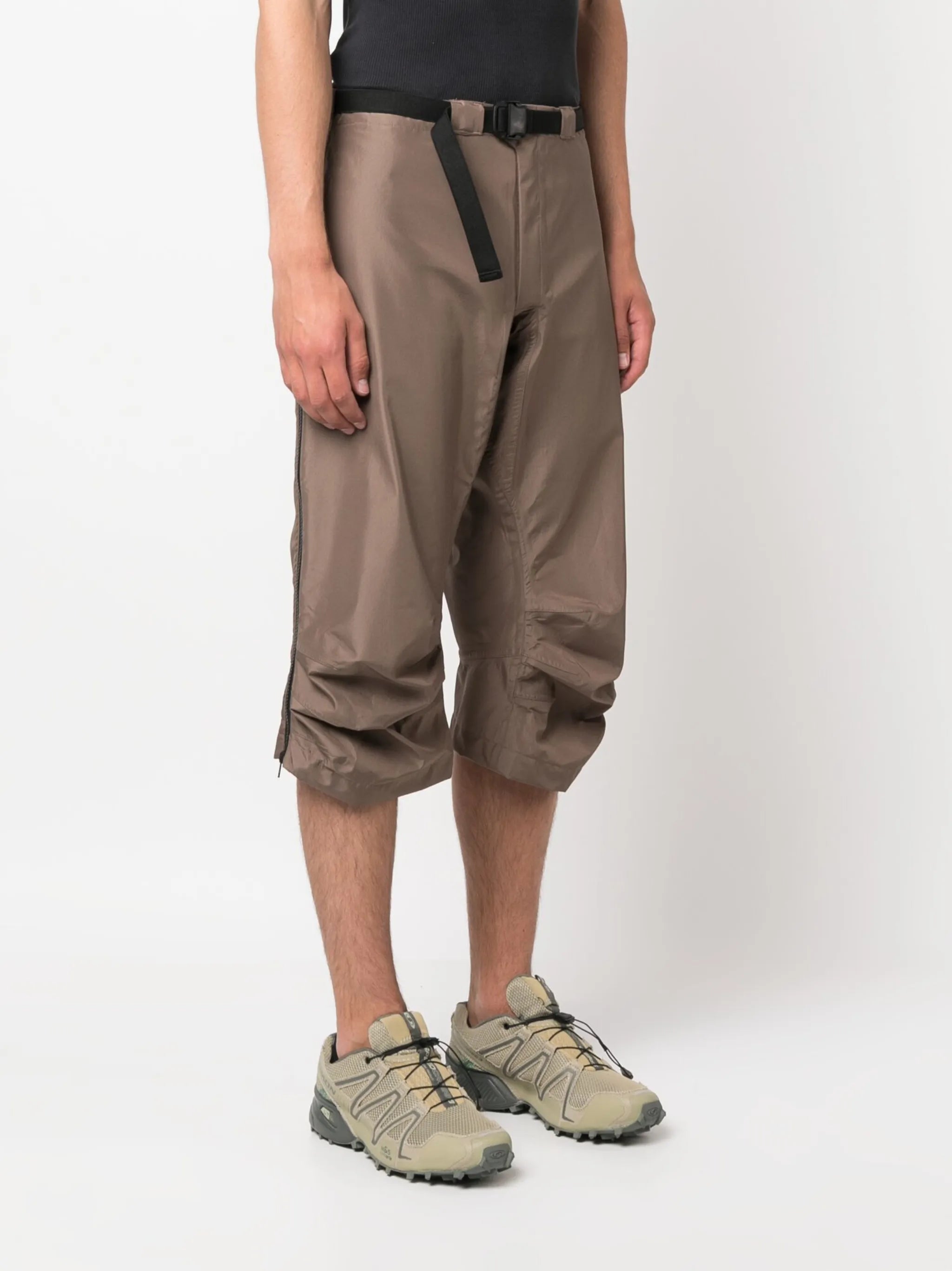 buckle-fastening satin cropped trousers