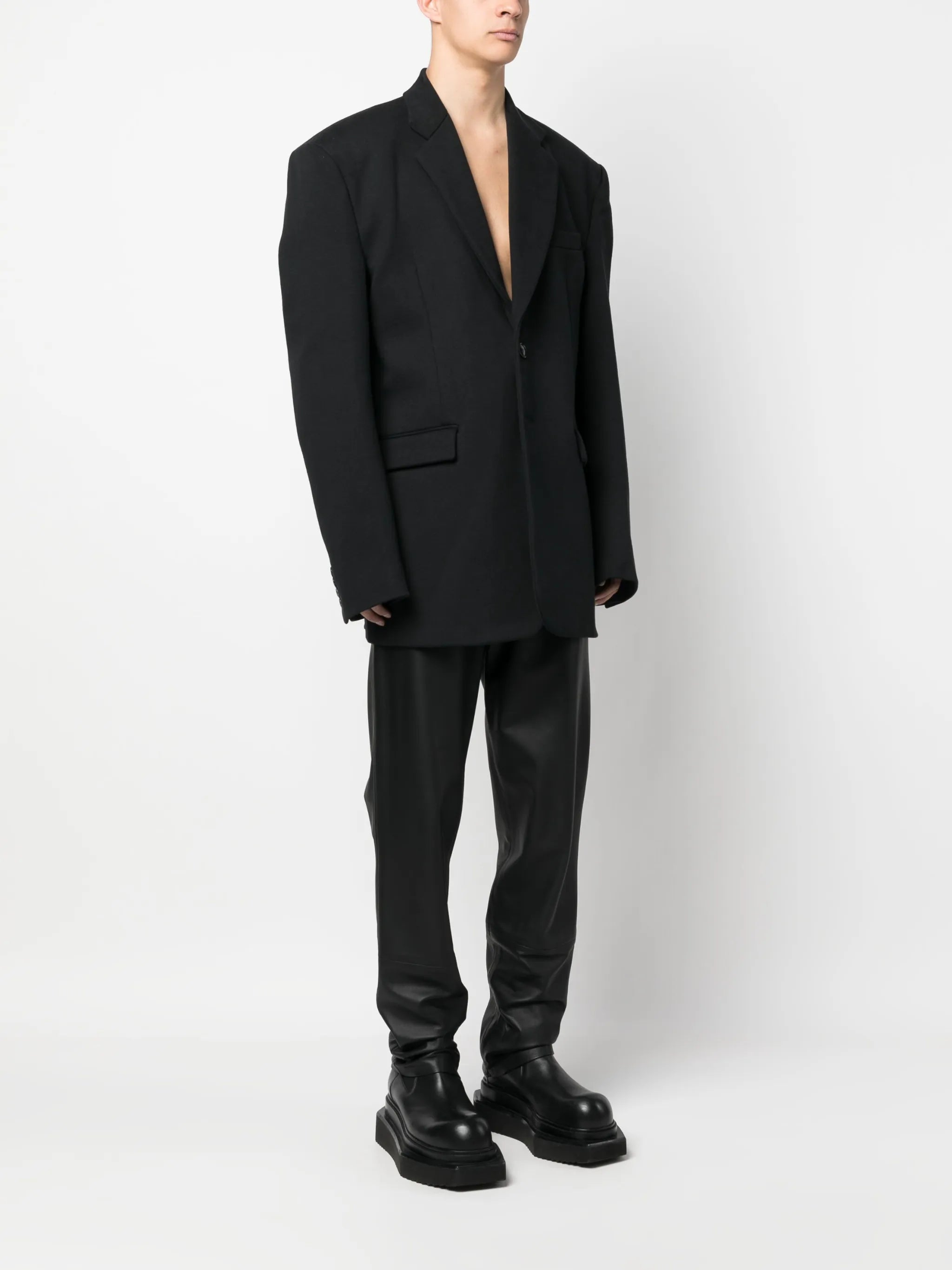 single-breasted tailored blazer